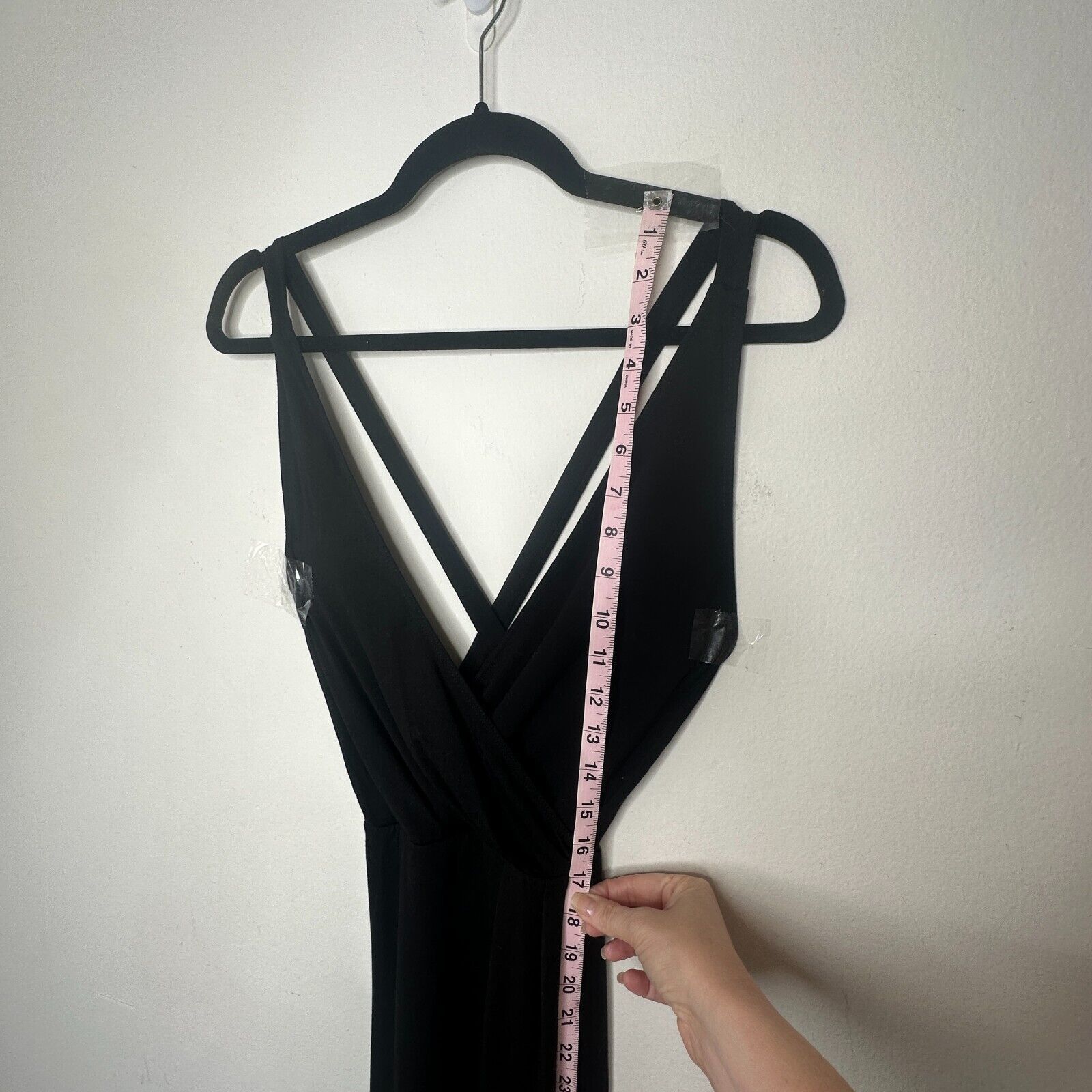 Reformation Reformation Black Vienna Maxi DeepV Criss Cross Back Slit XS Size XS / US 0-2 / IT 36-38 - 11 Thumbnail