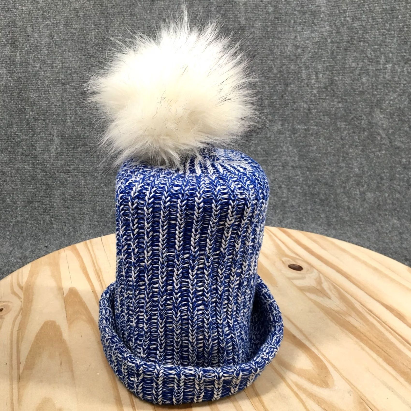 Vintage Love Your Melon Hat Womens One Size Blue Winter Beanie Pompom Cuffed Size ONE SIZE - 5 Thumbnail