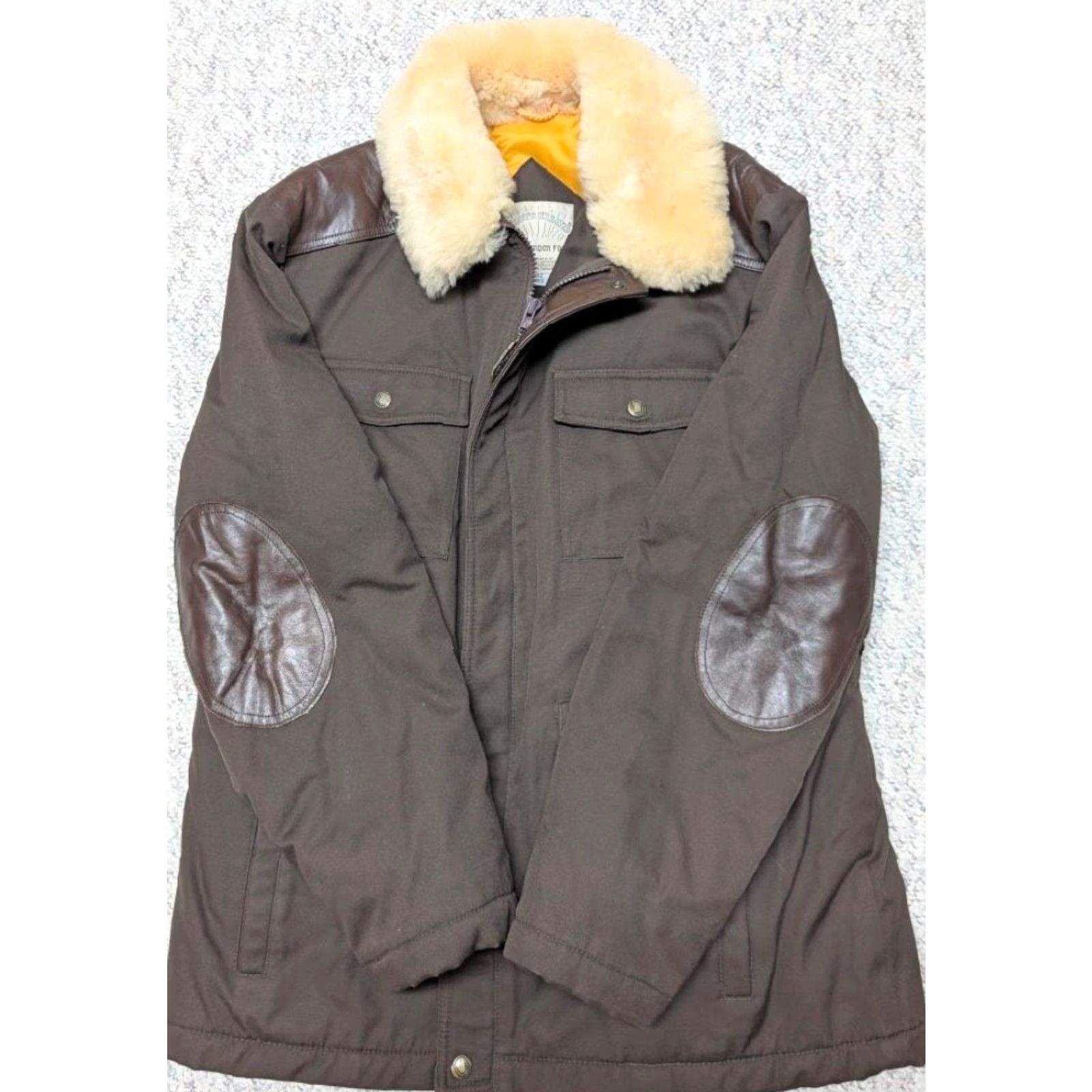 London Fog 1980s vintage SHEARLING brown PARKA MOUTON arctic London Fog Parka Coat Men M Leather Collar Wool Closure Button 42 in Chest 24" pit to pit Brown Size US M / EU 48-50 / 2 - 2 Thumbnail