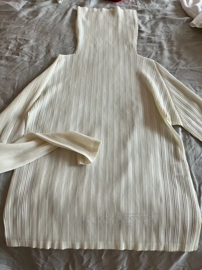 Issey Miyake Issey Miyake White Dress Size XXL / US 16-18 / IT 52-54 - 1 Thumbnail