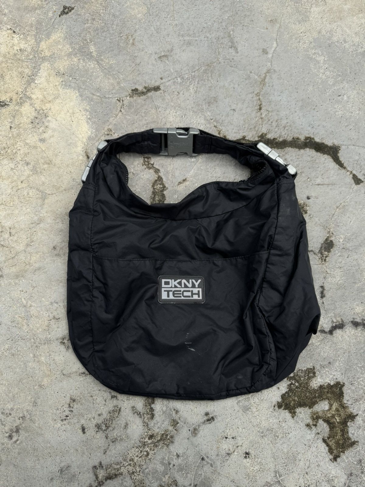 DKNY × Vintage DKNY TECH Belt/Tote Bag Copcore Style Size ONE SIZE - 1 Thumbnail