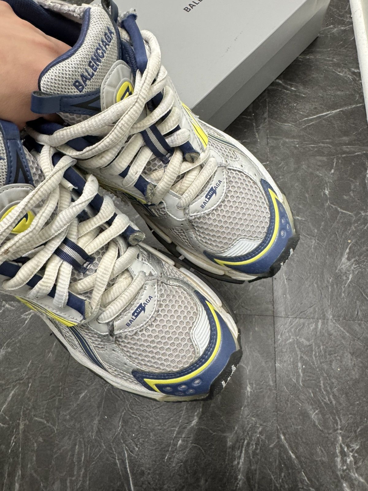 Balenciaga Balenciaga Runner Sneakers Size US 8 / EU 41 - 9 Thumbnail