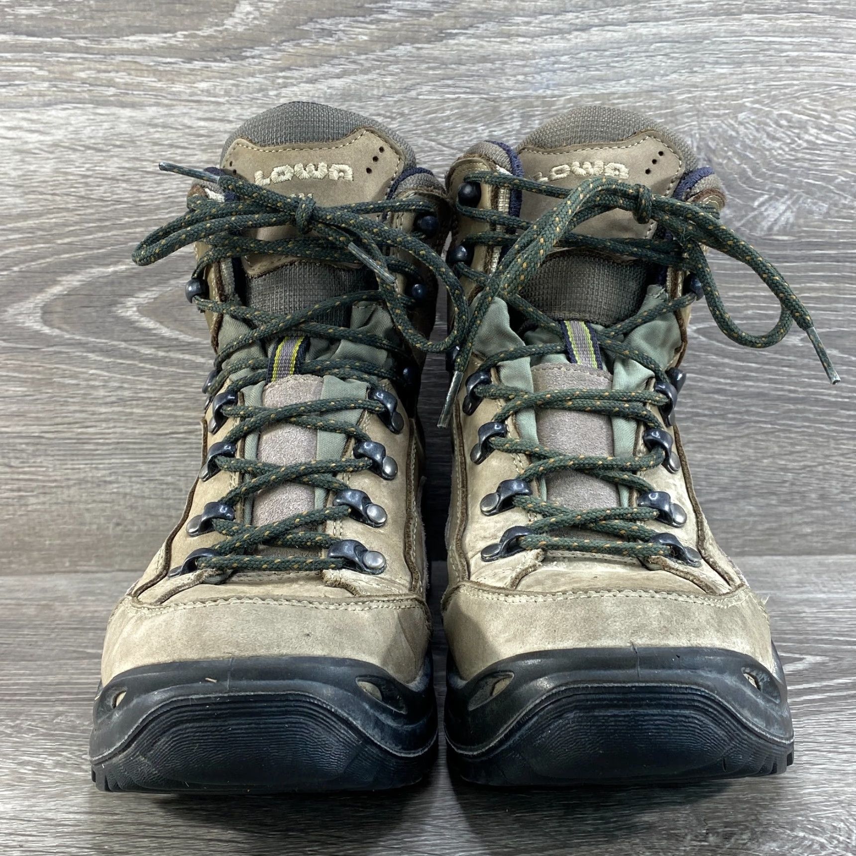 LOWA Lowa Womens 8.5 Leather Boots Renegade Mid Wide Gore-Tex GTX Hiking Vibram Stone Tan Brown Boots Womens 8.5 Gore Tex Vibram Renegade GTX Hiking Boot Size US 7 / IT 37 - 4 Thumbnail