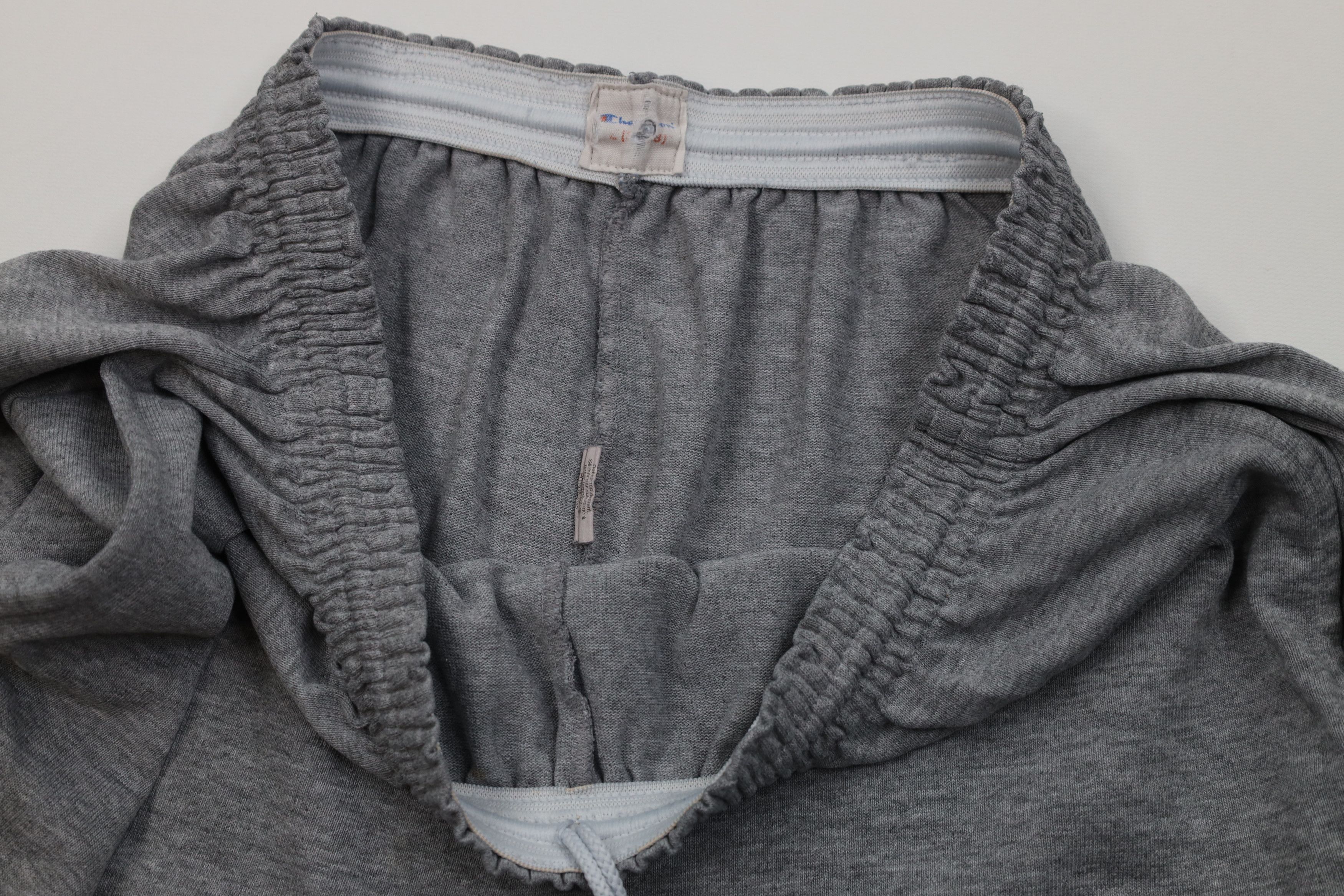 Champion Vintage 90s Champion Above Knee Shorts Heather Gray Size US 34 / EU 50 - 7 Thumbnail