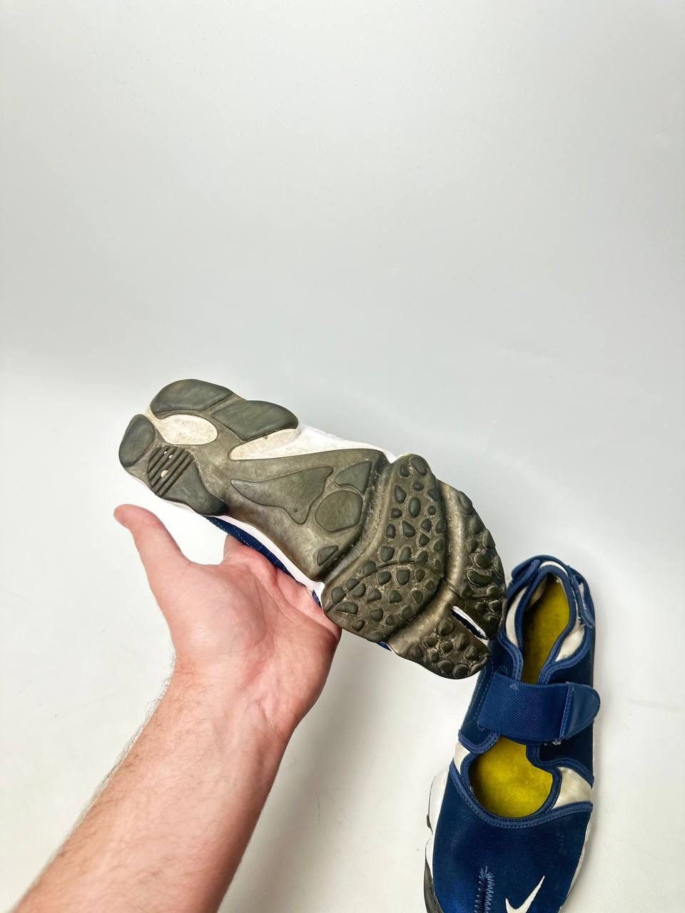 Nike 08s Vintage Ninja Tabi Nike Rift Sandals Japanese Vibe Size US 8 / EU 41 - 6 Thumbnail