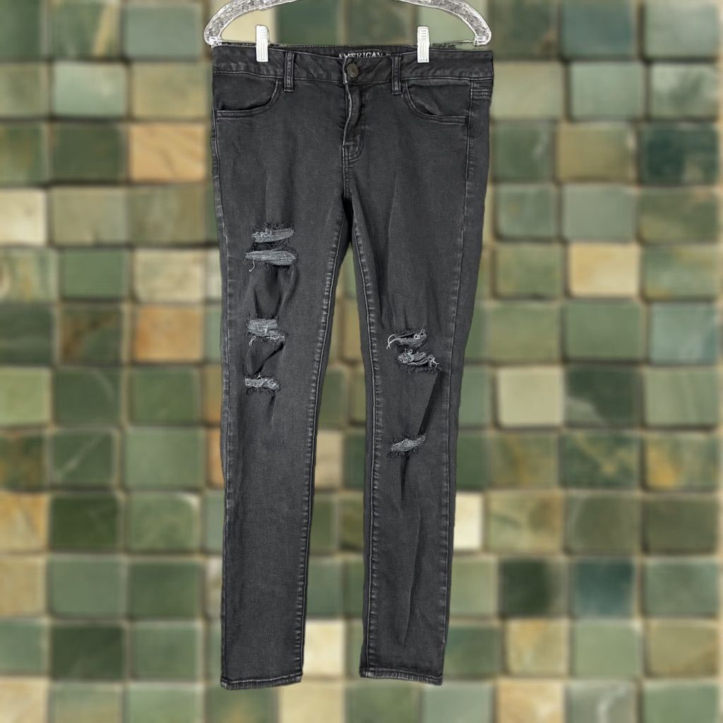 American Eagle Outfitters American Eagle Outfitters Jeans Adult 10 Black Distressed Skinny Womens Size 32" / US 10 / IT 46 - 1 Thumbnail
