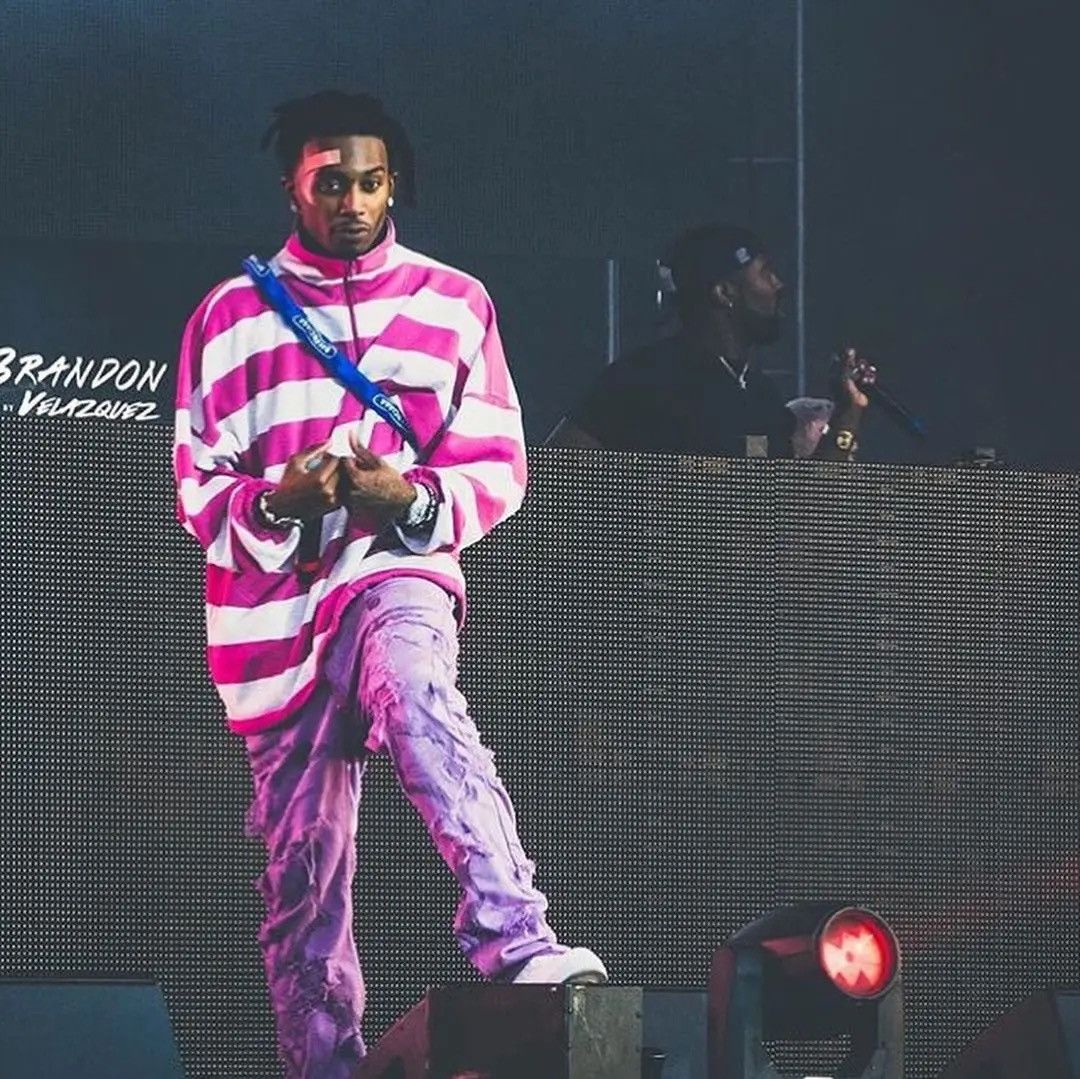 Balenciaga Balenciaga pink striped sweatshirt (playboi carti grail) Size US L / EU 52-54 / 3 - 20 Thumbnail