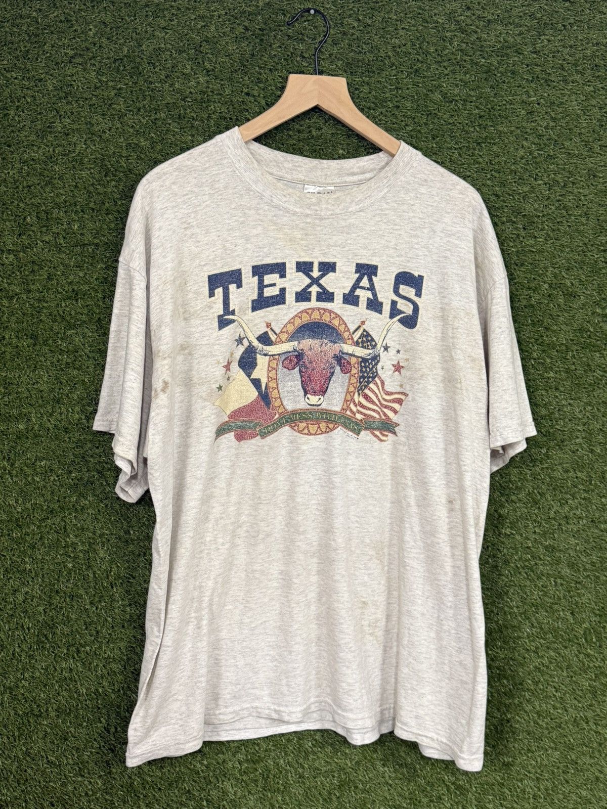 Vintage Vintage Gildan Texas Longhorn Cow Logo Tee Grey XL TX Size US XL / EU 56 / 4 - 1 Thumbnail