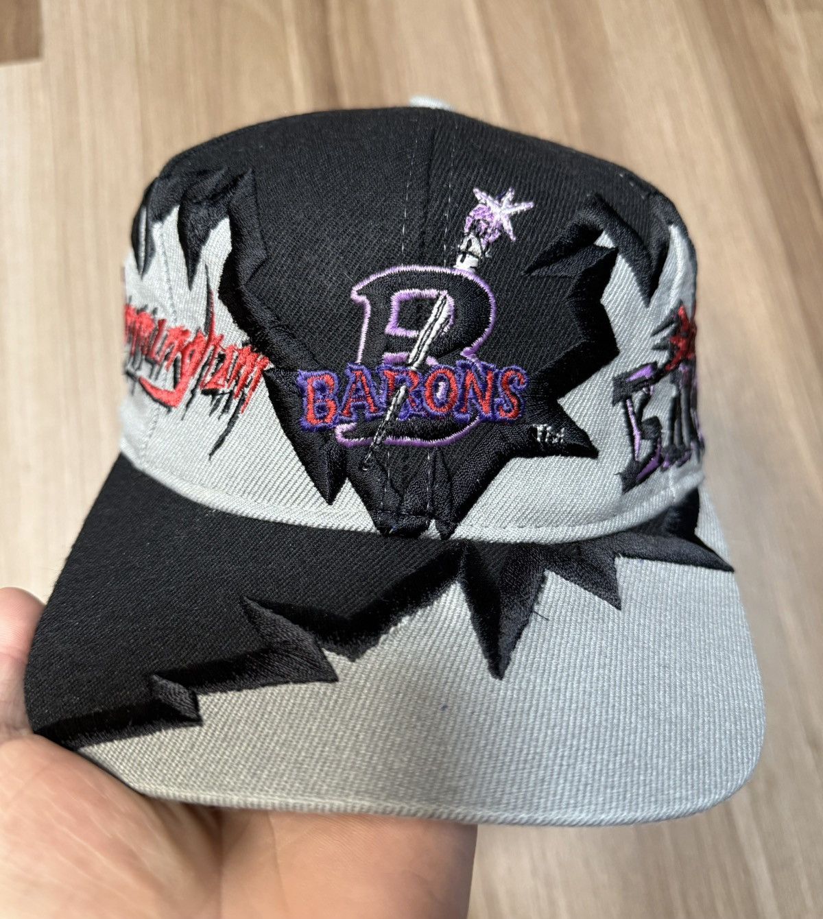 Drew Pearson Birmingham Black Baron Drew Pearson Jagged Edge Snap Vintage Size ONE SIZE - 8 Thumbnail