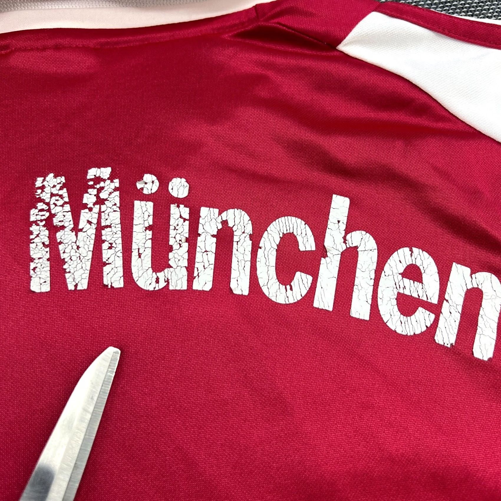 Adidas adidas Bayern Munich 2003 2004 Home Jersey Football Mens Large Red Shirt Size US L / EU 52-54 / 3 - 3 Thumbnail