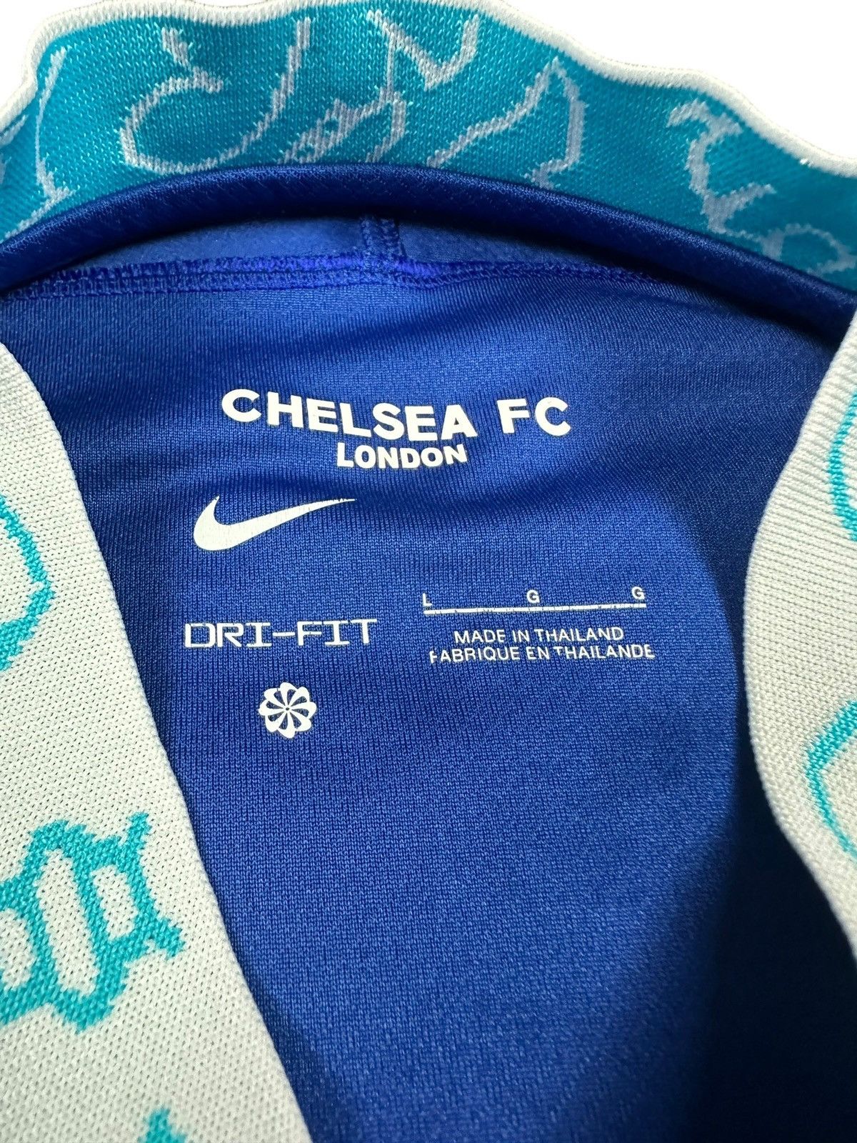 Nike Chelsea 2022-2023 Football Fc Soccer Jersey Size US L / EU 52-54 / 3 - 4 Thumbnail