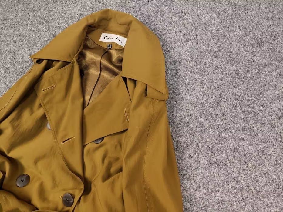 Christian Dior Monsieur Vintage 90's Christian Dior Yellow Gold Trench Coat Jacket Size M / US 6-8 / IT 42-44 - 4 Thumbnail