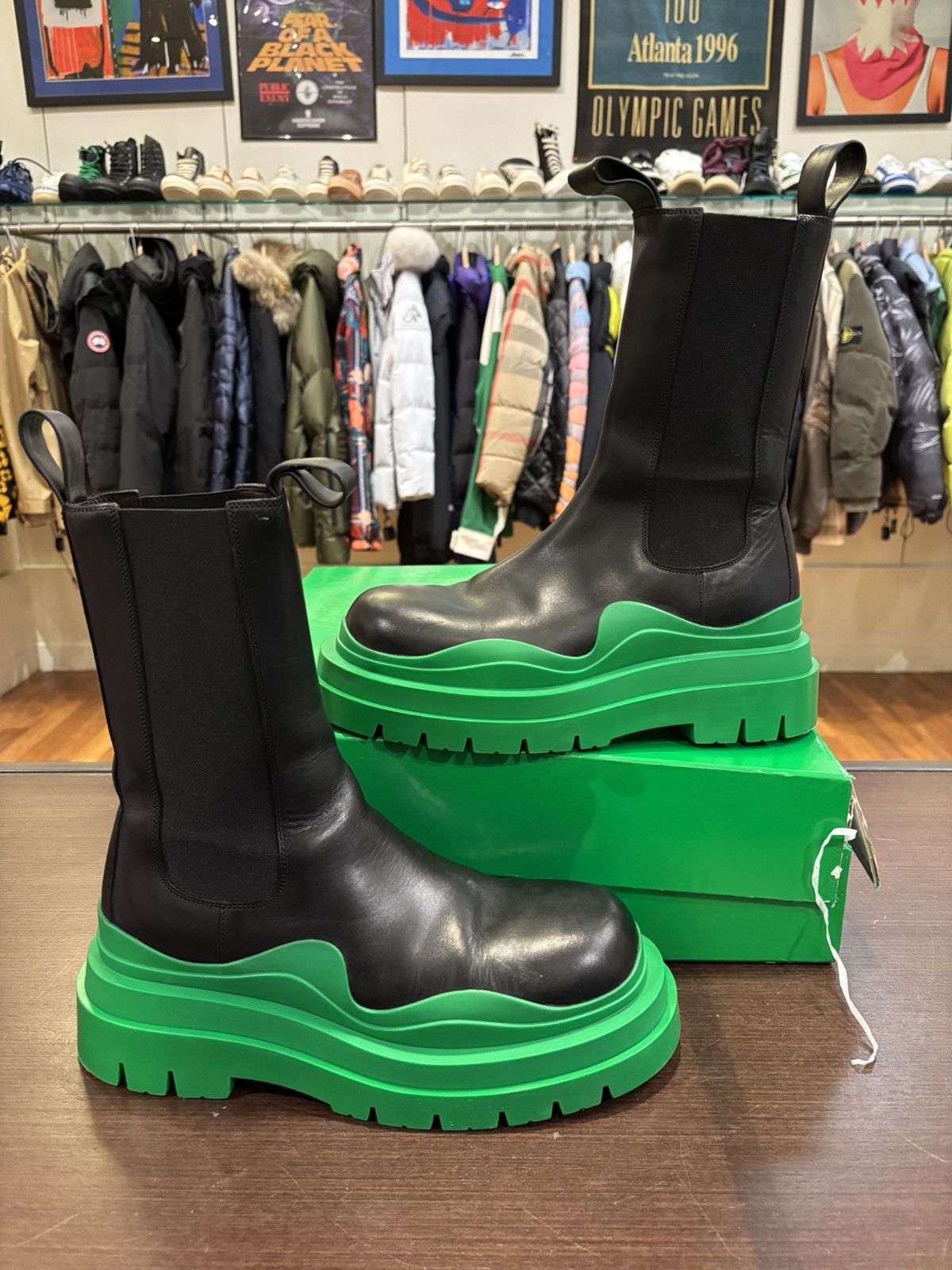 Bottega Veneta Bottega Veneta Green Chelsea Boot | Grailed display picture 2