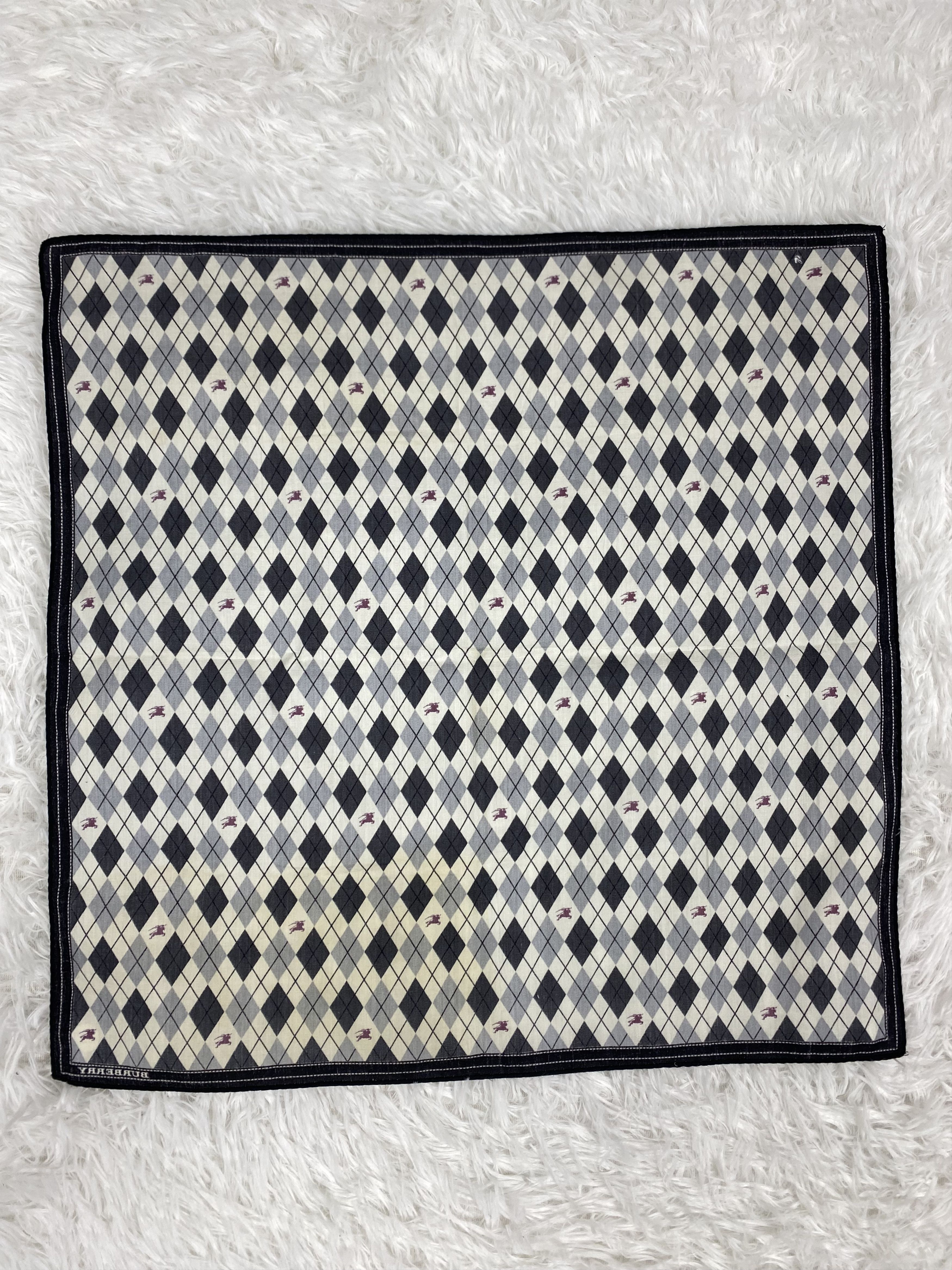 Burberry × Vintage Vintage Burberry Handkerchief Neckerchief PH0297 Size ONE SIZE - 5 Thumbnail