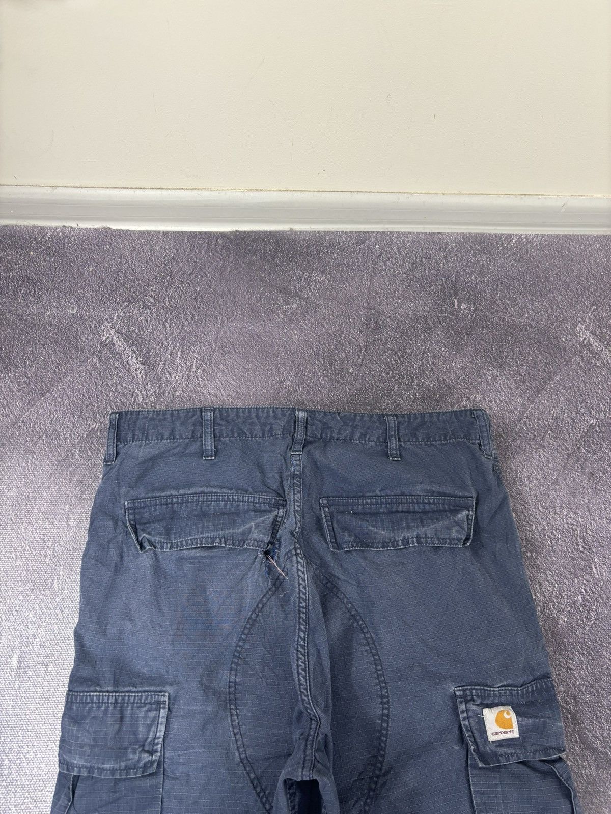 Carhartt Vintage Carhartt WIP Navy Y2K Hype Baggy Cargo Pants Size US 34 / EU 50 - 8 Thumbnail