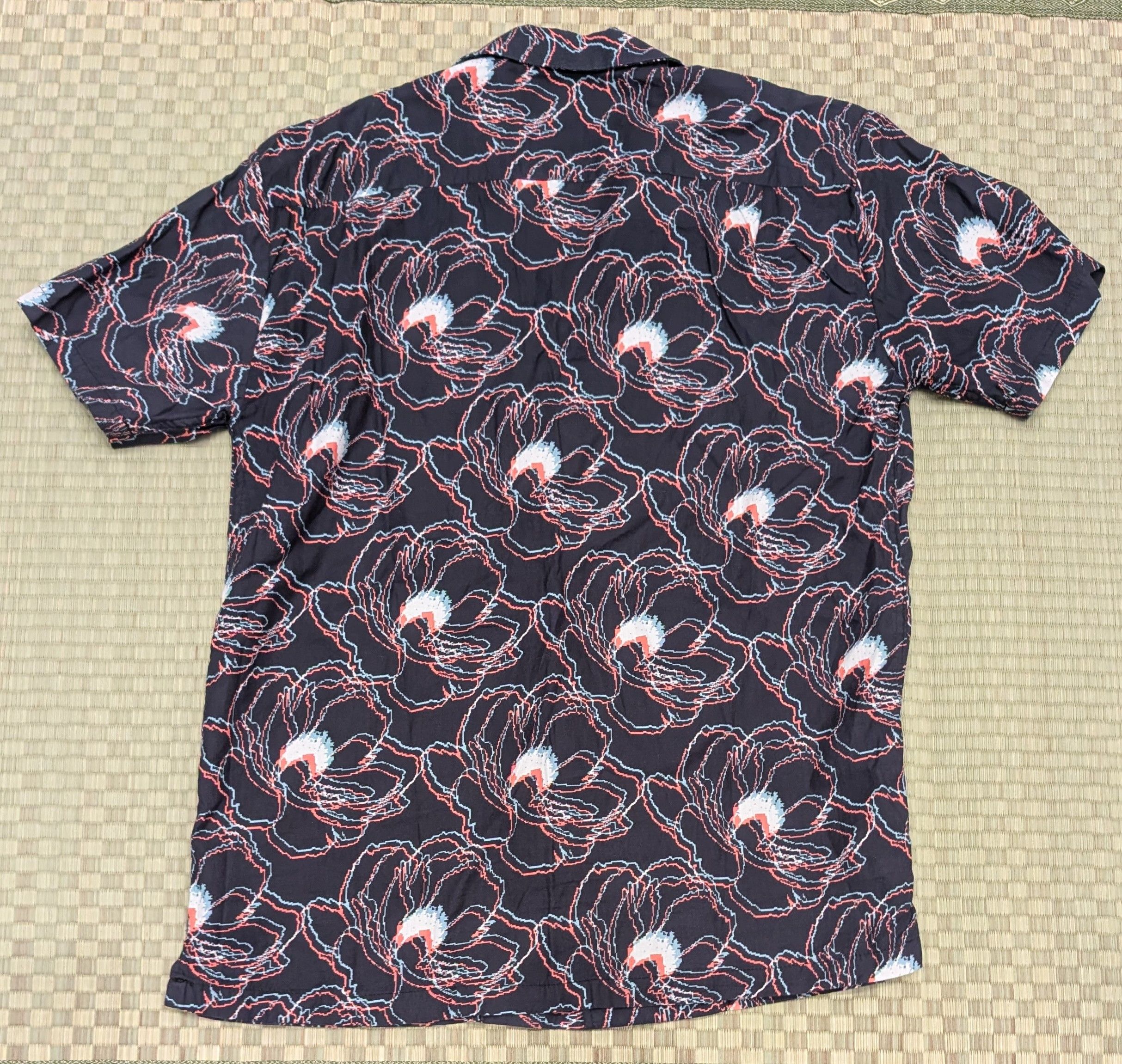 Double Rainbouu RARE Double Rainbouu 3D Effect Print Hawaiian Shirt Size US XS / EU 42 / 0 - 2 Thumbnail
