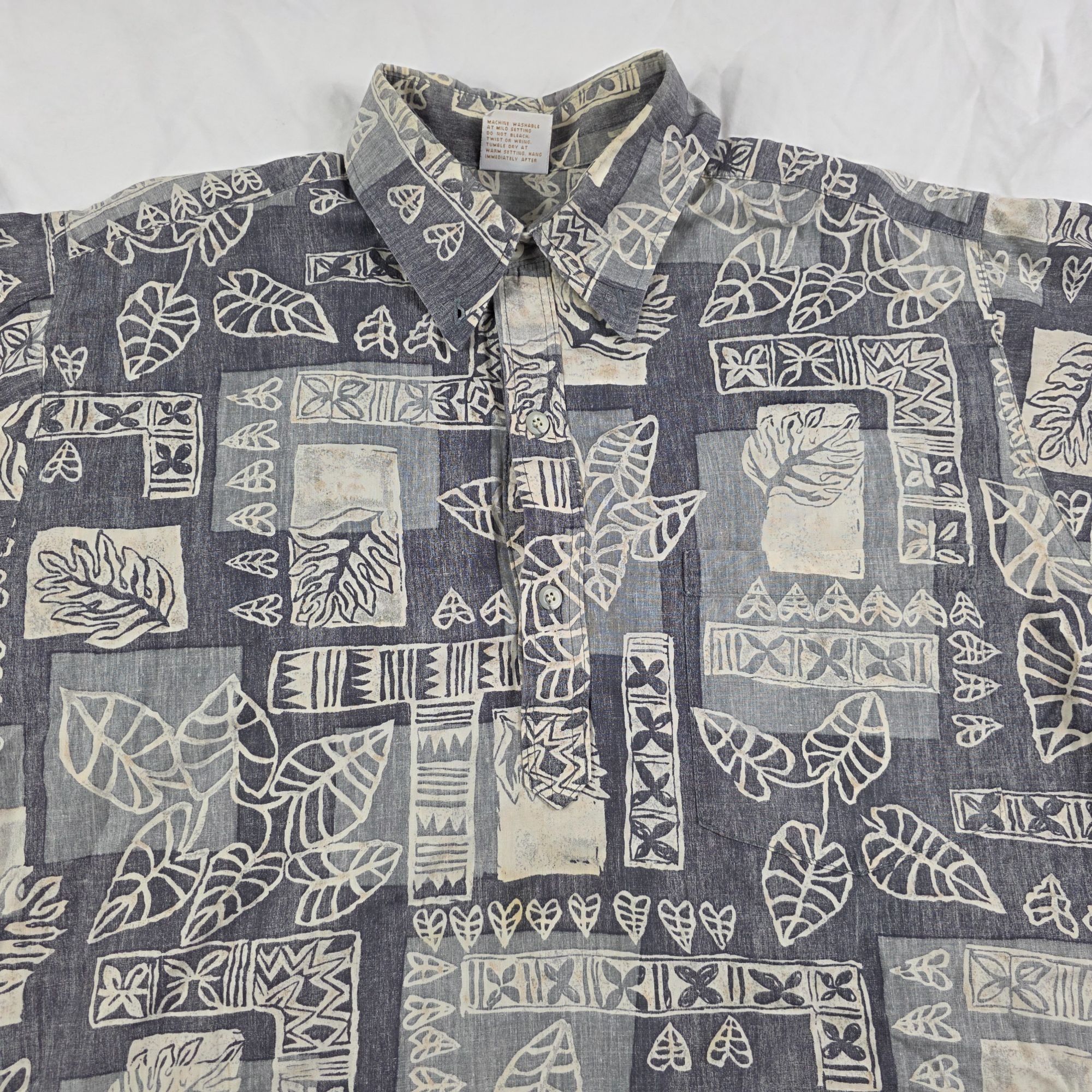 Other Vintage Go Barefoot Mens Size XL Gray Shirt Tropical Tapa Re Size US XL / EU 56 / 4 - 3 Thumbnail