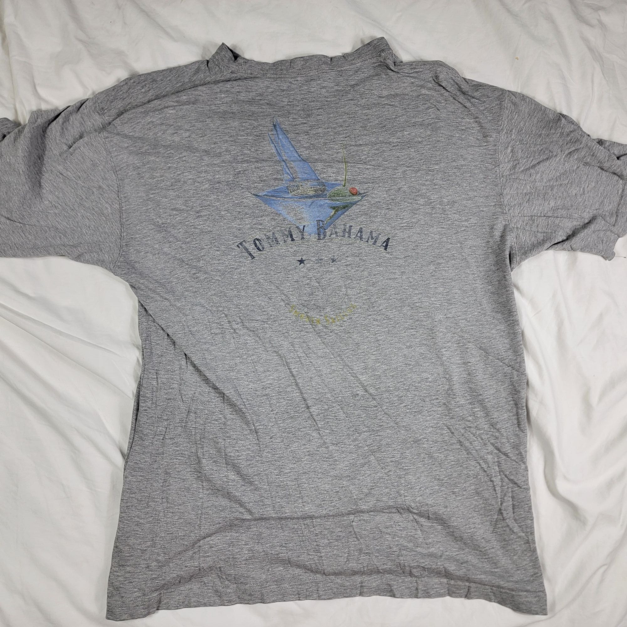 Tommy Bahama Tommy Bahama Mens Large Gray Graphic T Shirt Short Sleeve Ca Size US L / EU 52-54 / 3 - 1 Thumbnail