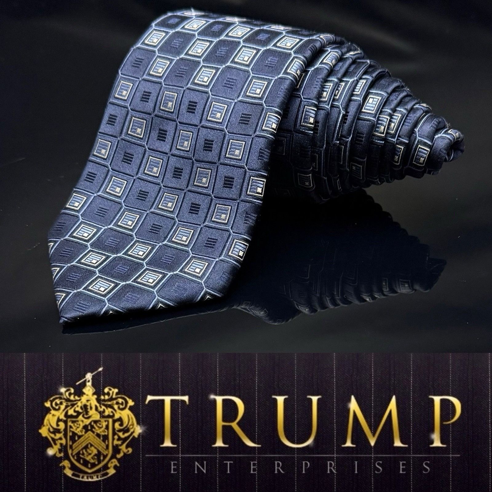 Donald Trump Donald Trump Signature Necktie Blue Geometric Pattern Silk Size ONE SIZE - 1 Thumbnail