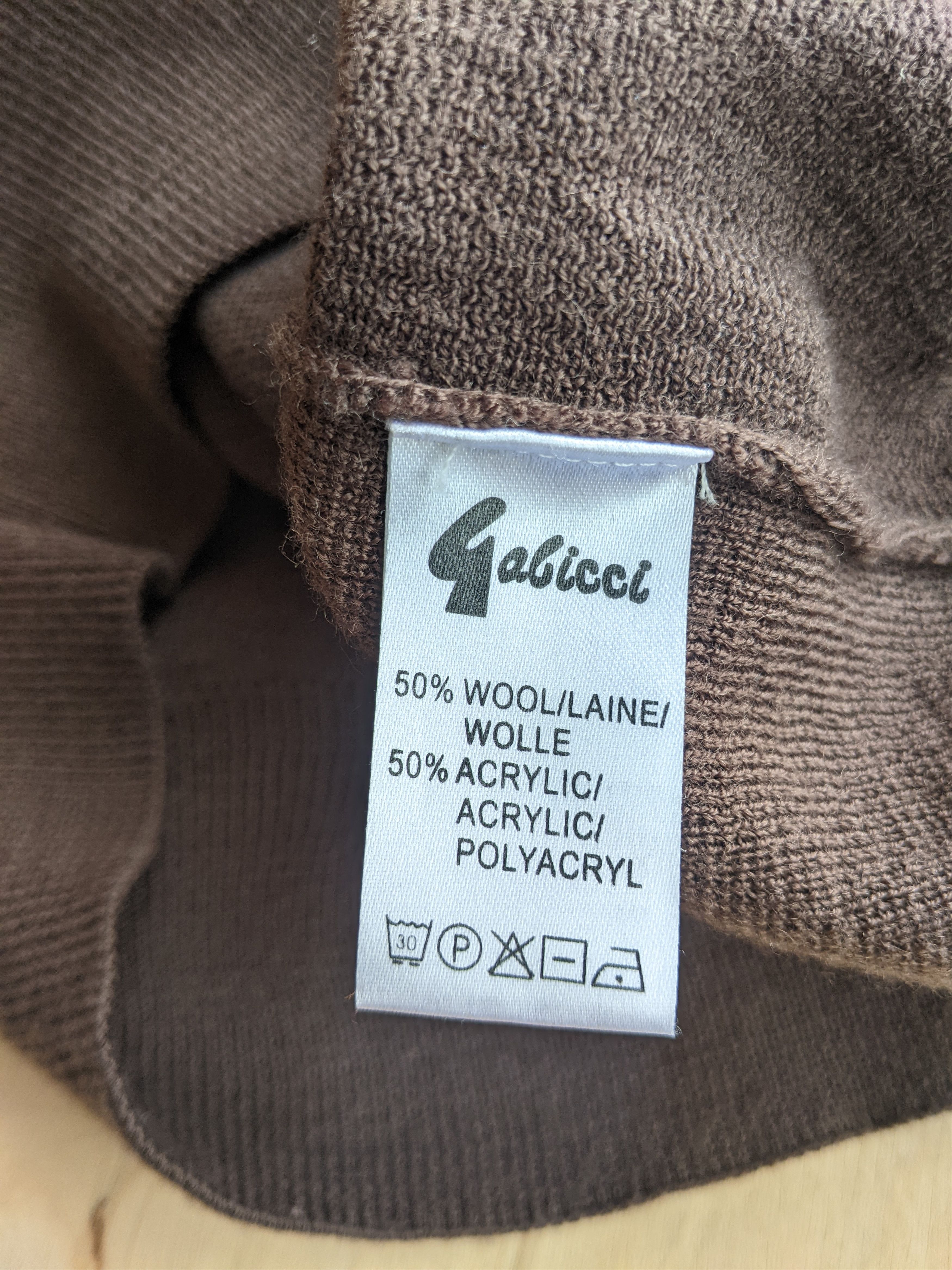Gabicci Vintage Gabicci Sweater VNeck Cardigan Knitwear Coogi Jumper Size US M / EU 48-50 / 2 - 12 Thumbnail