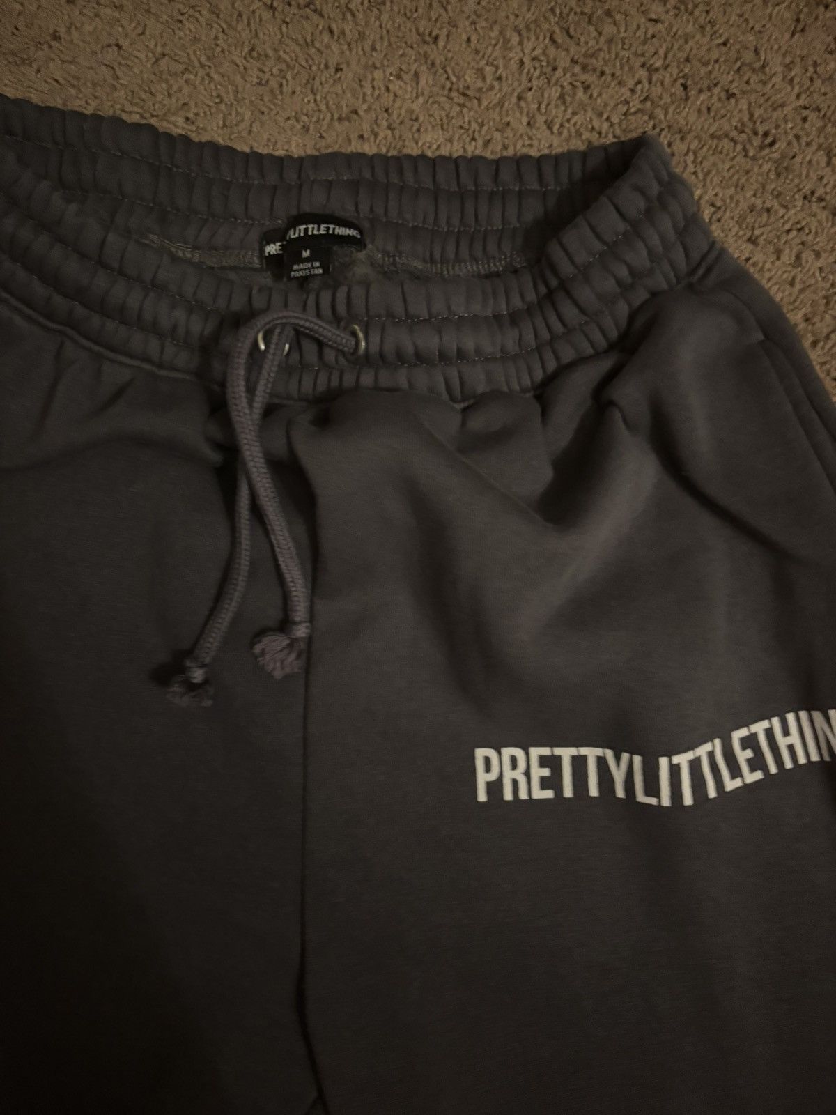 PrettyLittleThing Grey PLT sweatpants Size 28" / US 6 / IT 42 - 3 Thumbnail