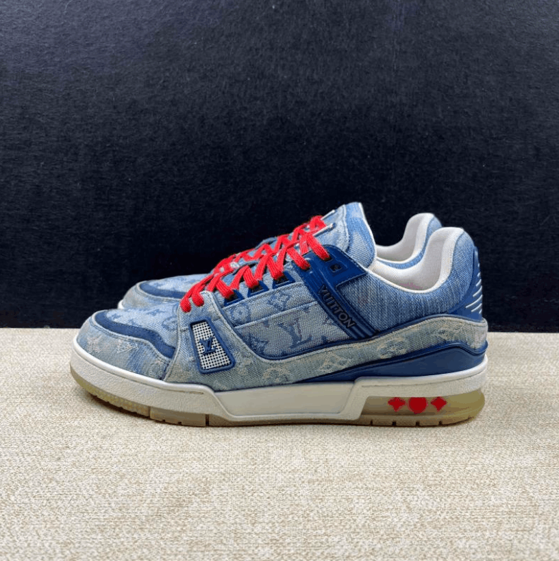 Louis Vuitton Louis Vuitton low-top sneakers 41.5 Size US 8.5 / EU 41-42 - 1 Thumbnail