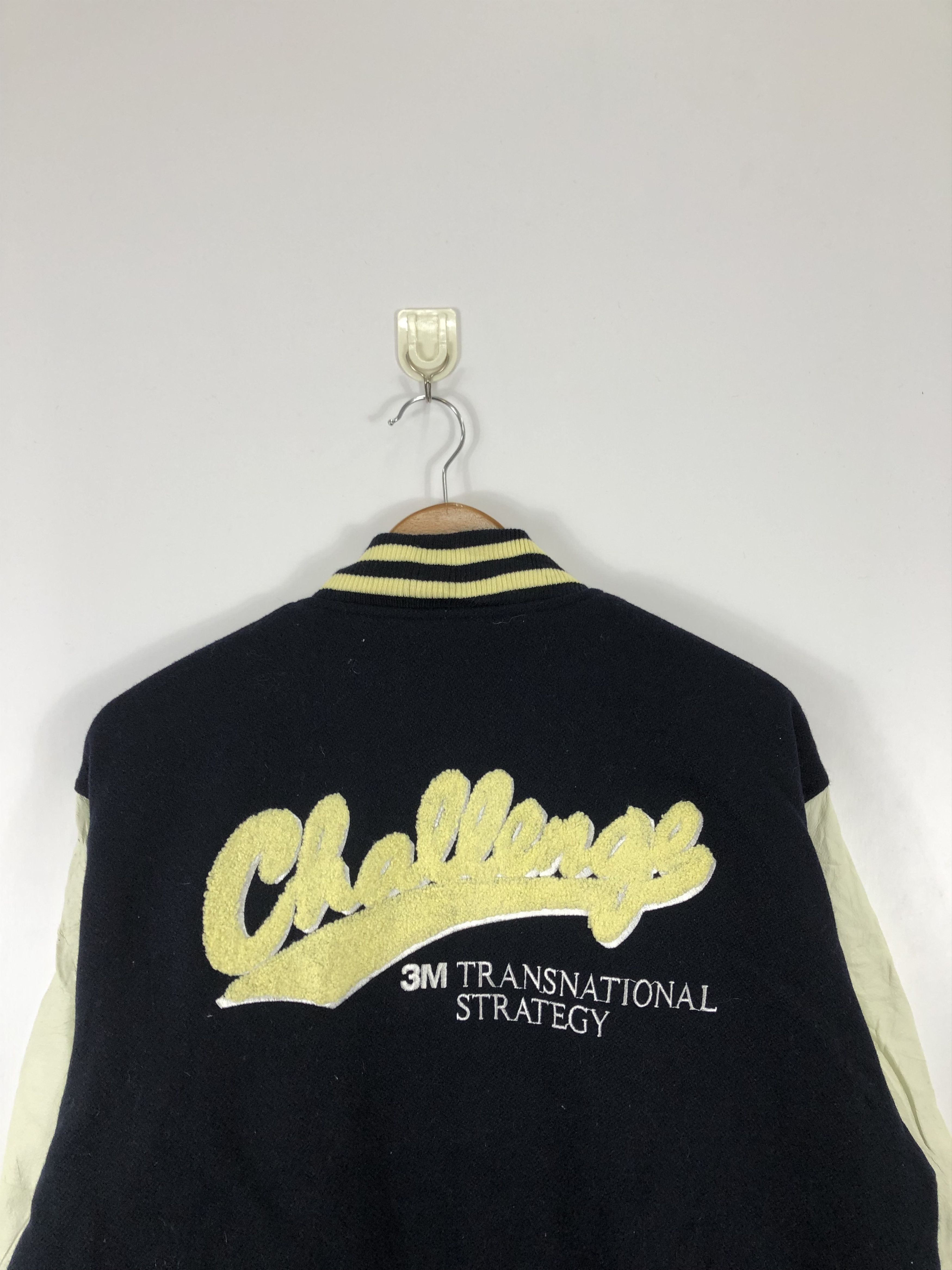 Vintage Vintage 90s Thinsulate Japan Varsity Leather Sleeve V0223 Size US L / EU 52-54 / 3 - 4 Thumbnail