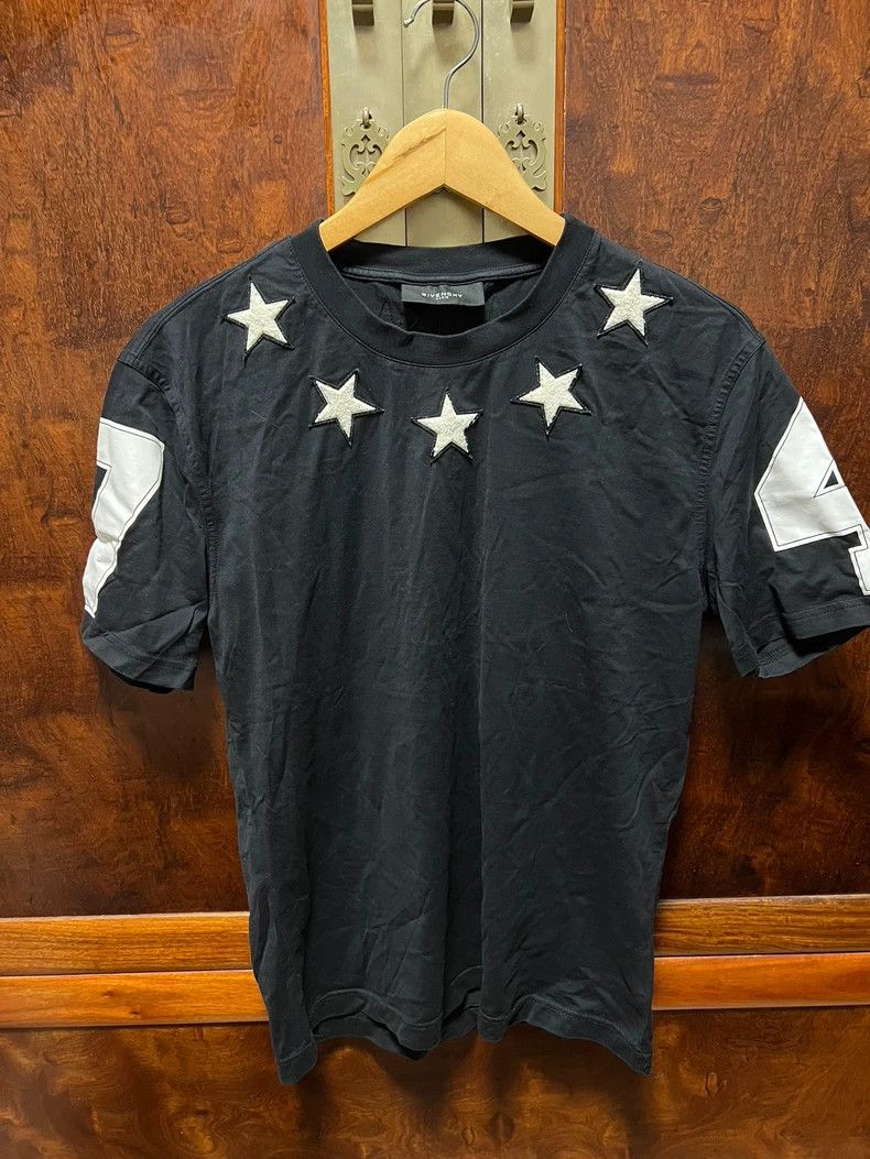 Givenchy Givenchy Velvet 47 Star Short Sleeve Size S Size US S / EU 44-46 / 1 - 1 Thumbnail