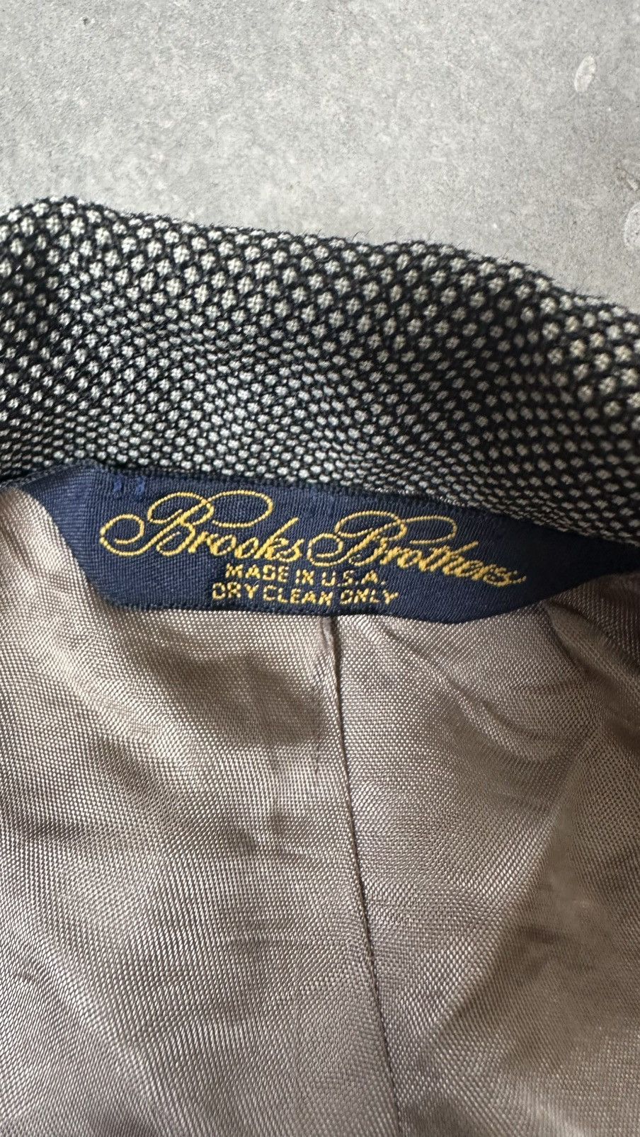Brooks Brothers VINTAGE BROOKS BROTHERS MADE IN USA BLAZER Size 40S - 7 Thumbnail