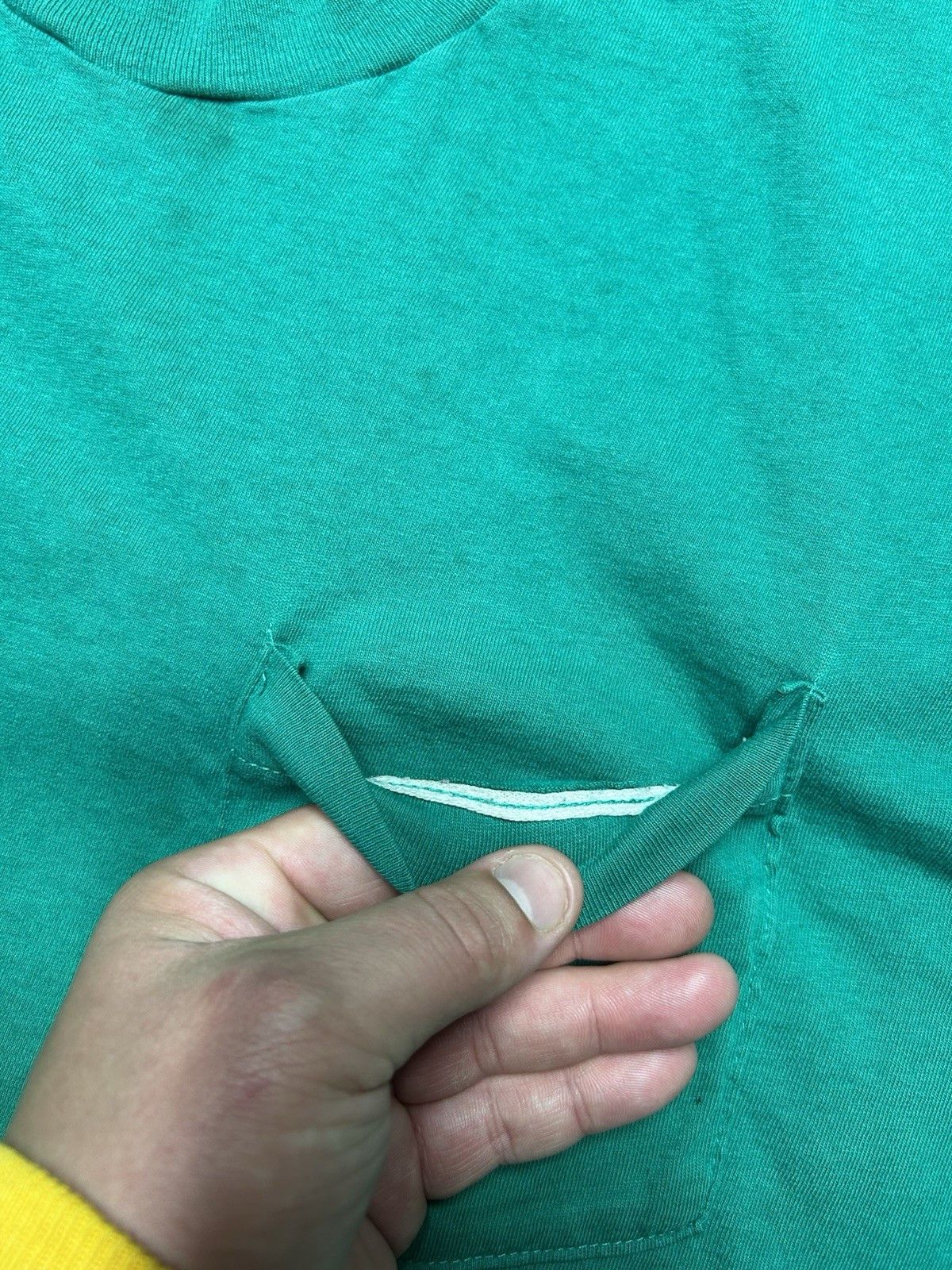 Vintage 80s pocket t shirt blank aqua green blue fruit of loom XL Size US XL / EU 56 / 4 - 4 Thumbnail