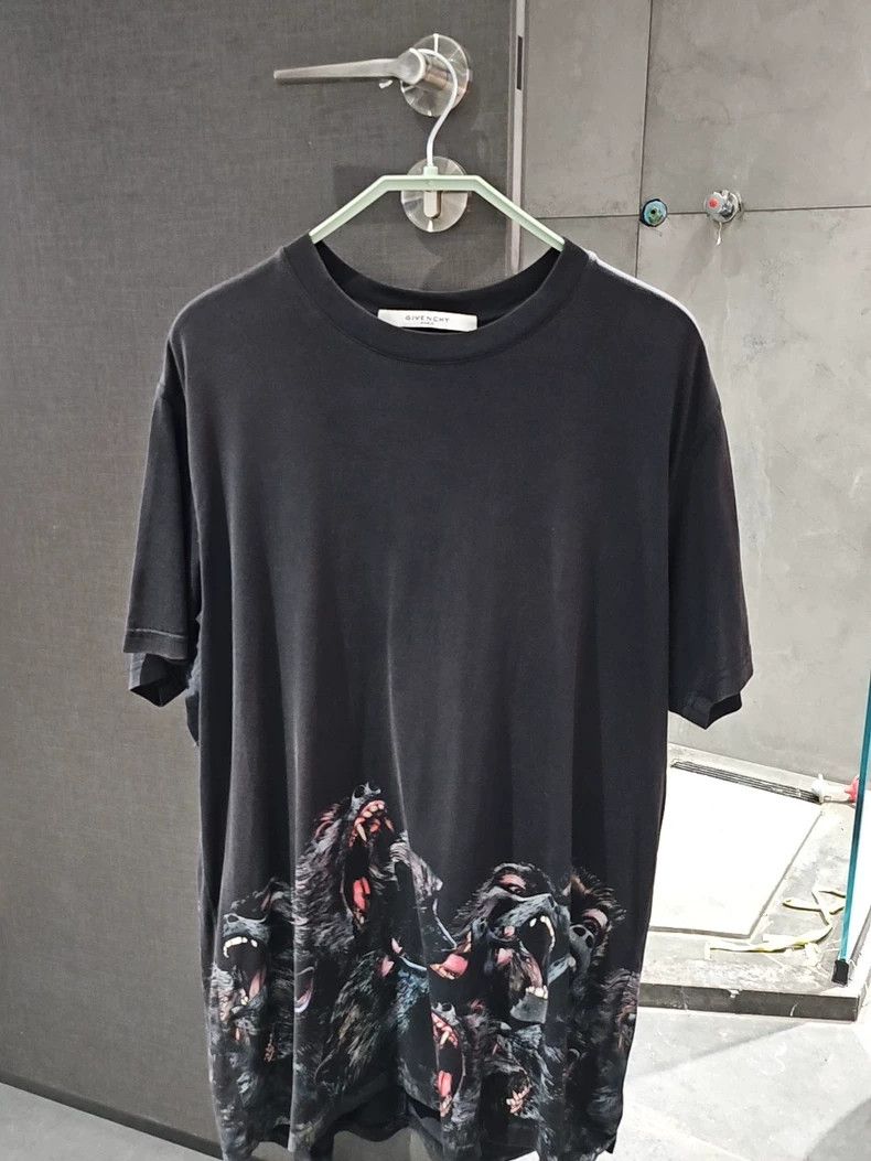 Givenchy Givenchy Short-sleeve, suitable for weight 140 Size US XXS / EU 40 - 1 Thumbnail