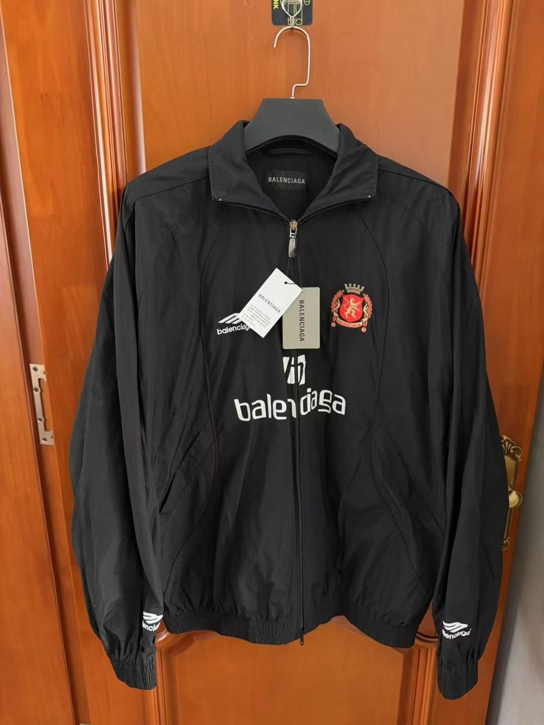 Balenciaga Balenciaga 24SS Manchester United Jacket Size US S / EU 44-46 / 1 - 1 Thumbnail