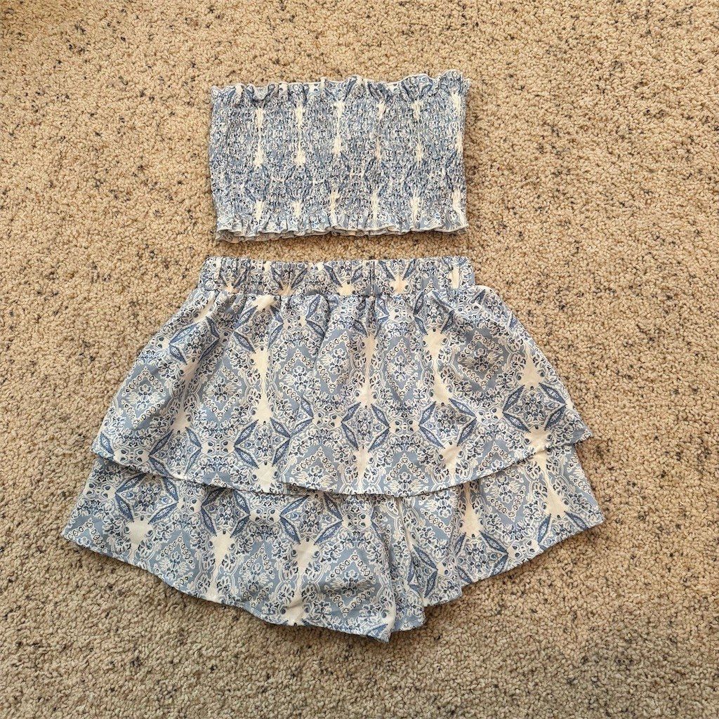 Shein SHEIN 2-Piece Set Womens Size S Blue Tile Print Bandeau Top Size S / US 4 / IT 40 - 1 Thumbnail