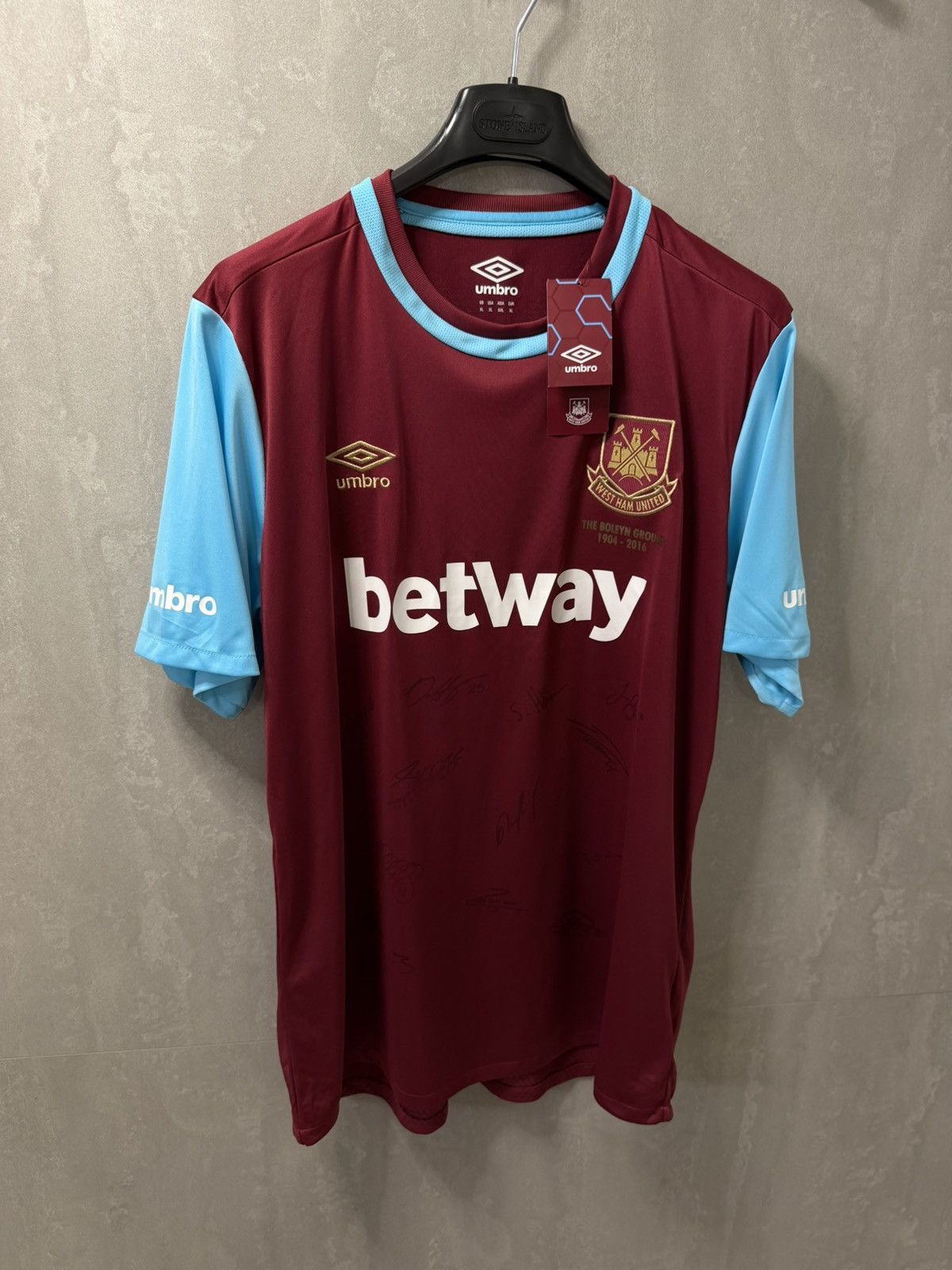 Umbro WEST HAM UNITED 2015 2016 HOME SHIRT SOCCER JERSEY UMBRO Size US XL / EU 56 / 4 - 2 Thumbnail