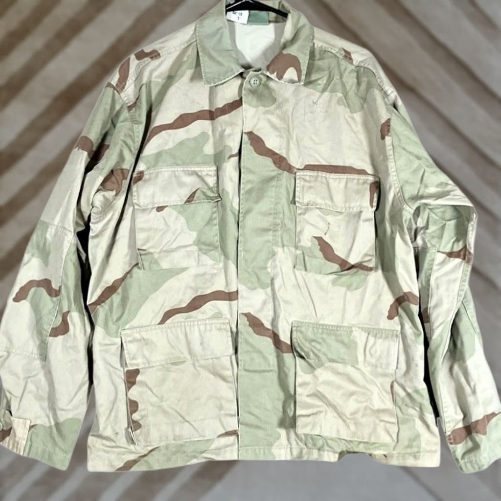 Vintage VINTAGE U.S Armed Forces Mens Coat Tan DCU Camouflage BDU Uniform Large Regular Jacket Men Tan DCU BDU Coat Size US L / EU 52-54 / 3 - 1 Thumbnail