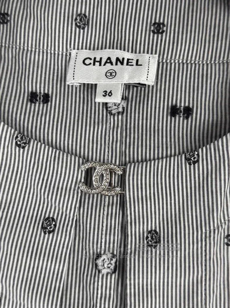 Chanel Chanel Black and white striped embroidered logo short-slee Size XS / US 0-2 / IT 36-38 - 4 Thumbnail