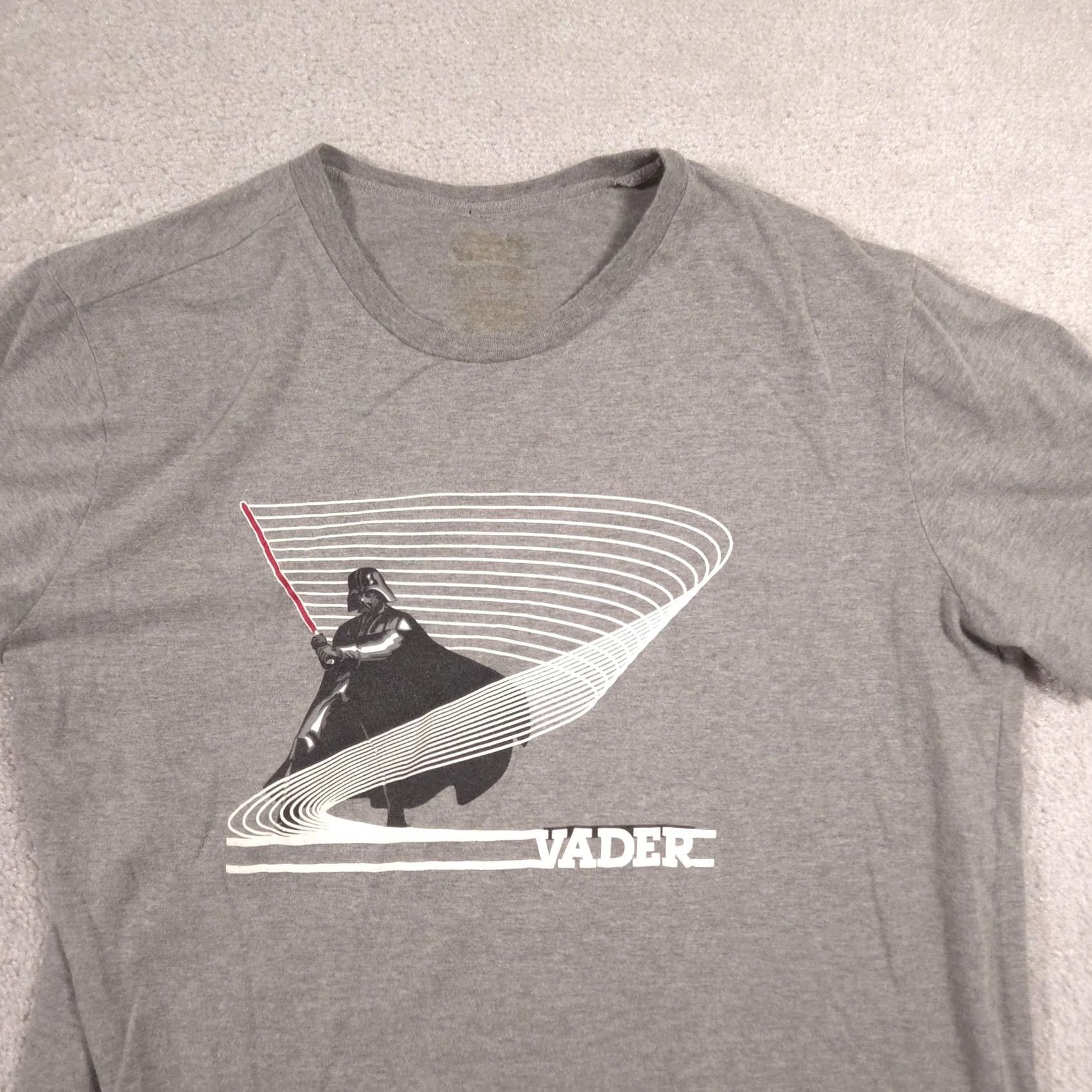 Star Wars Star Wars Shirt Mens Large Gray Darth Vader Lightsaber Graphic Tee Sci-Fi Size US L / EU 52-54 / 3 - 3 Thumbnail
