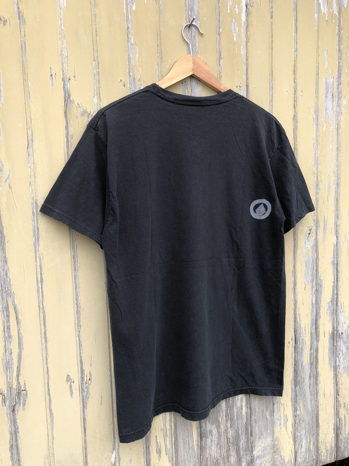 Vintage × Volcom Vintage Y2K Volcom Big Logo Tshirts Size US L / EU 52-54 / 3 - 10 Thumbnail