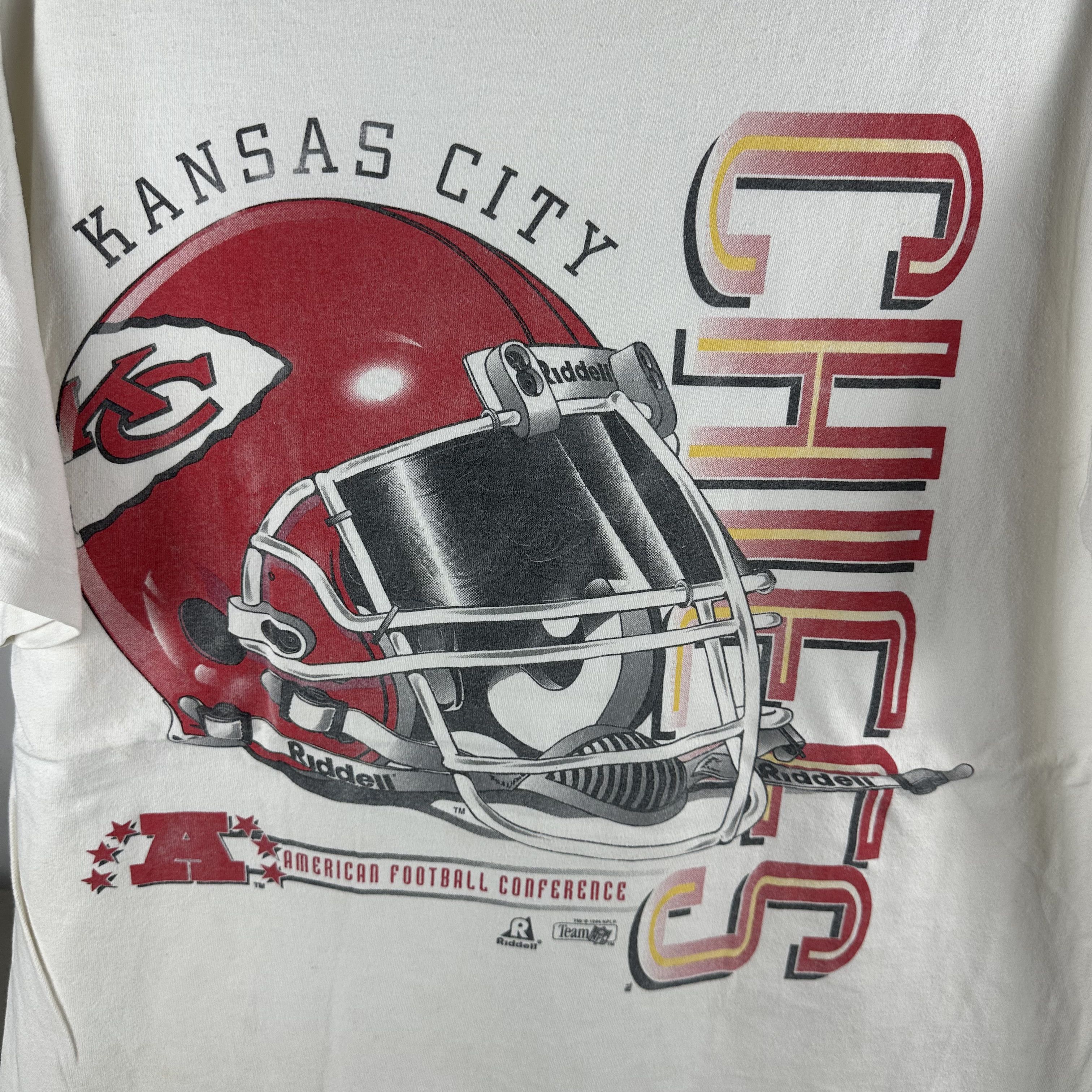 Vintage Vintage 1994 Kansas City Chiefs Football NFL Helmet T-shirt Size US XL / EU 56 / 4 - 2 Thumbnail
