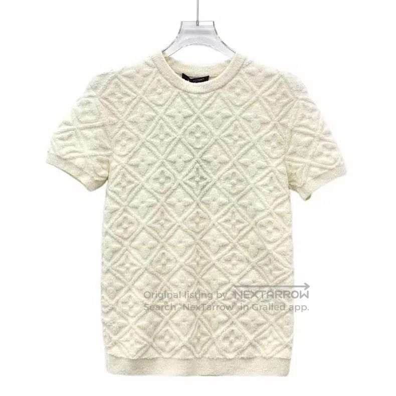 Louis Vuitton Louis Vuitton 24 beige logo embossed full-print cotton cre Size S / US 4 / IT 40 - 1 Thumbnail