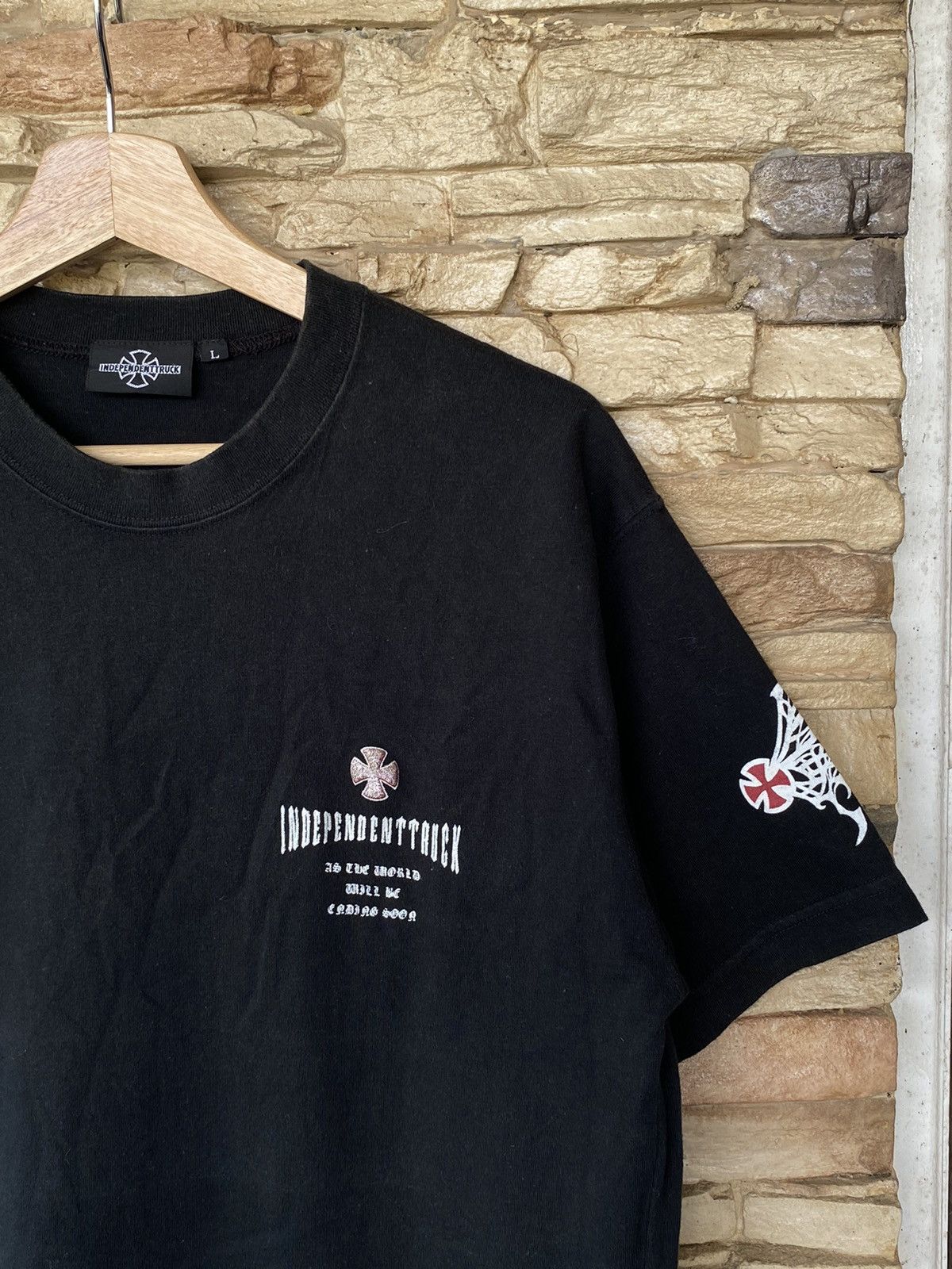 Independent Truck Co. Vintage Independent Truck Backhit Tees Size US M / EU 48-50 / 2 - 11 Thumbnail
