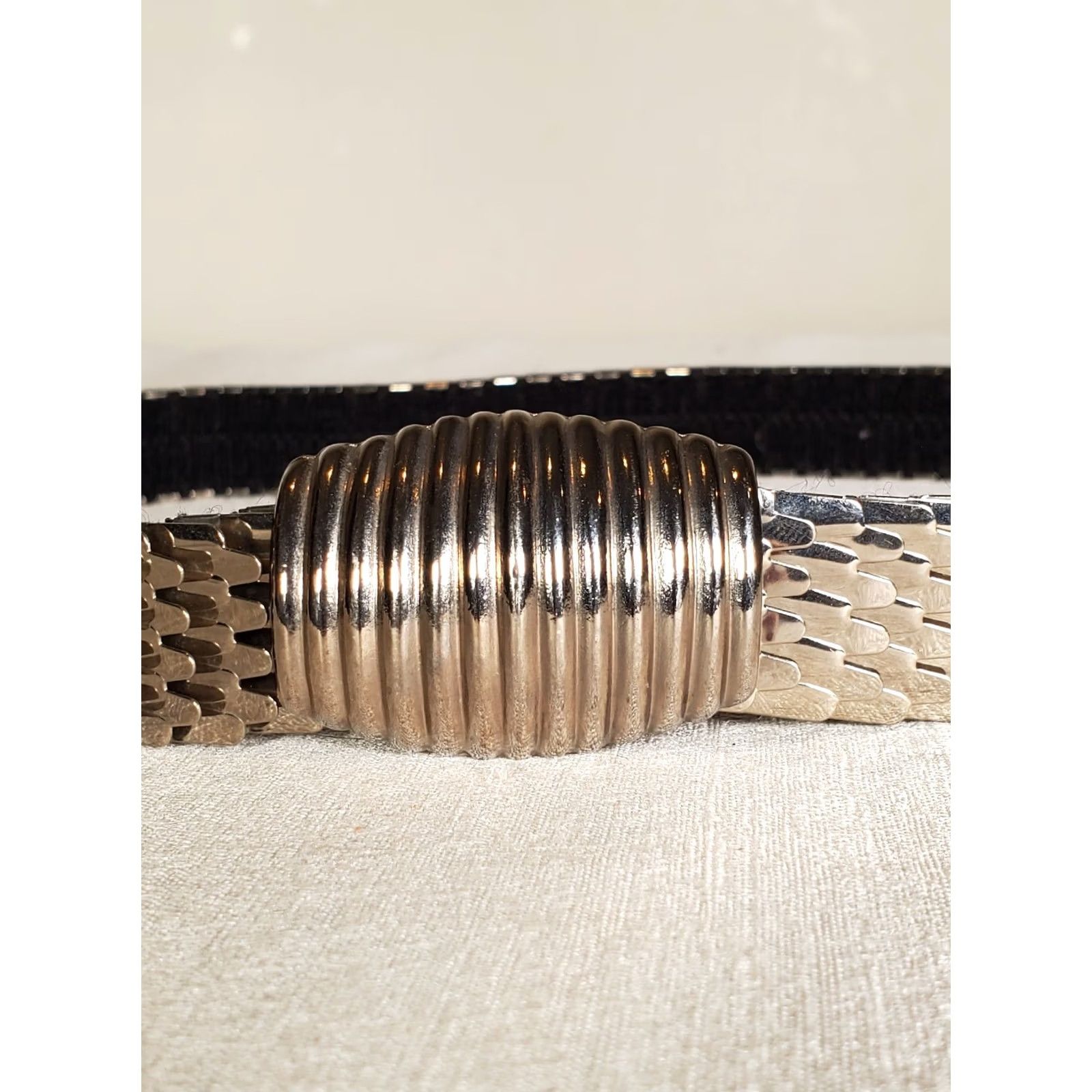 Vintage Vintage Elastic Silver-Tone Snake Scale Metal Belt Womens One Size - 31" x 1" Size ONE SIZE - 2 Thumbnail