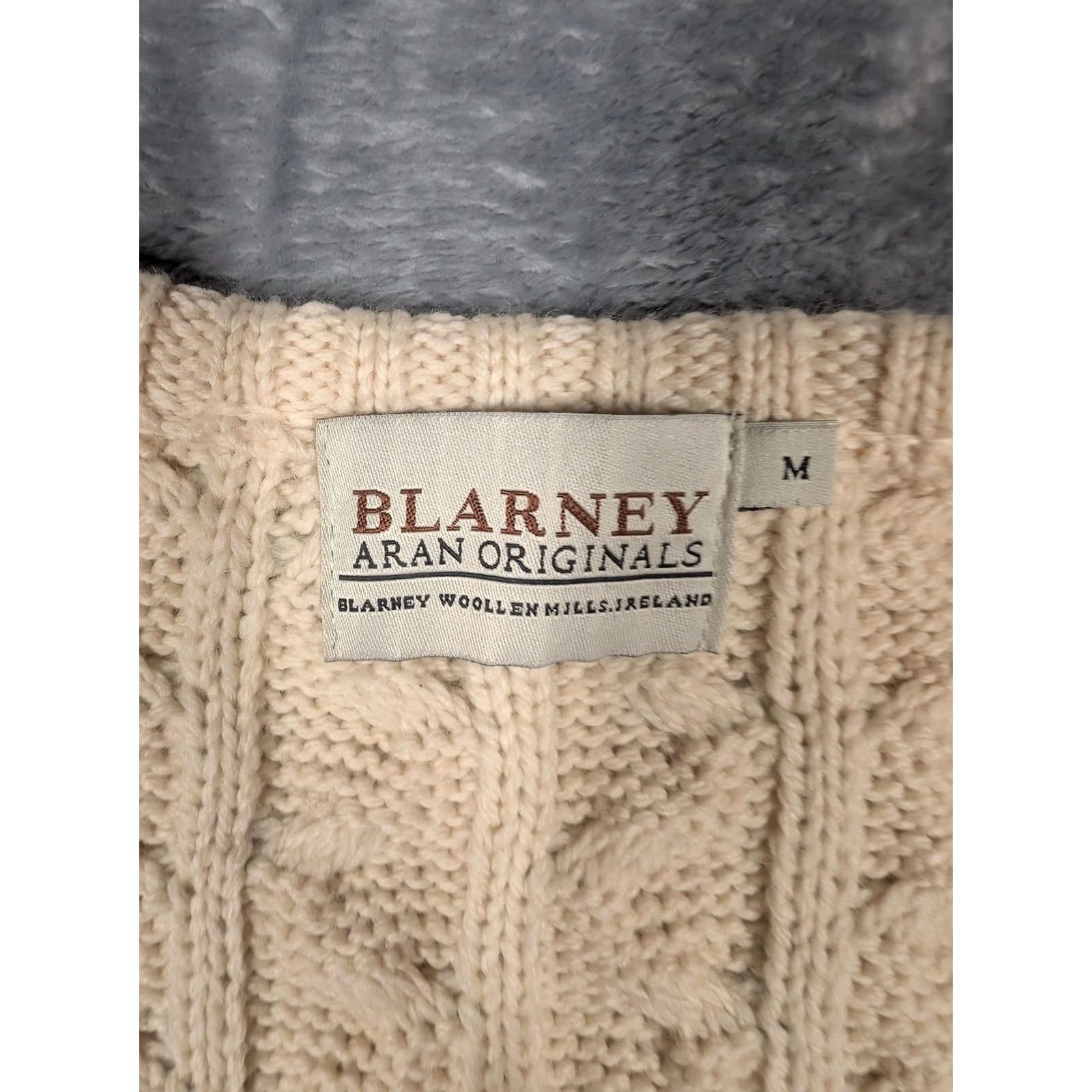 Vintage Blarney Aran Originals Sweater Cardigan Womens M White Wool Belted Cable Knit Size M / US 6-8 / IT 42-44 - 4 Thumbnail