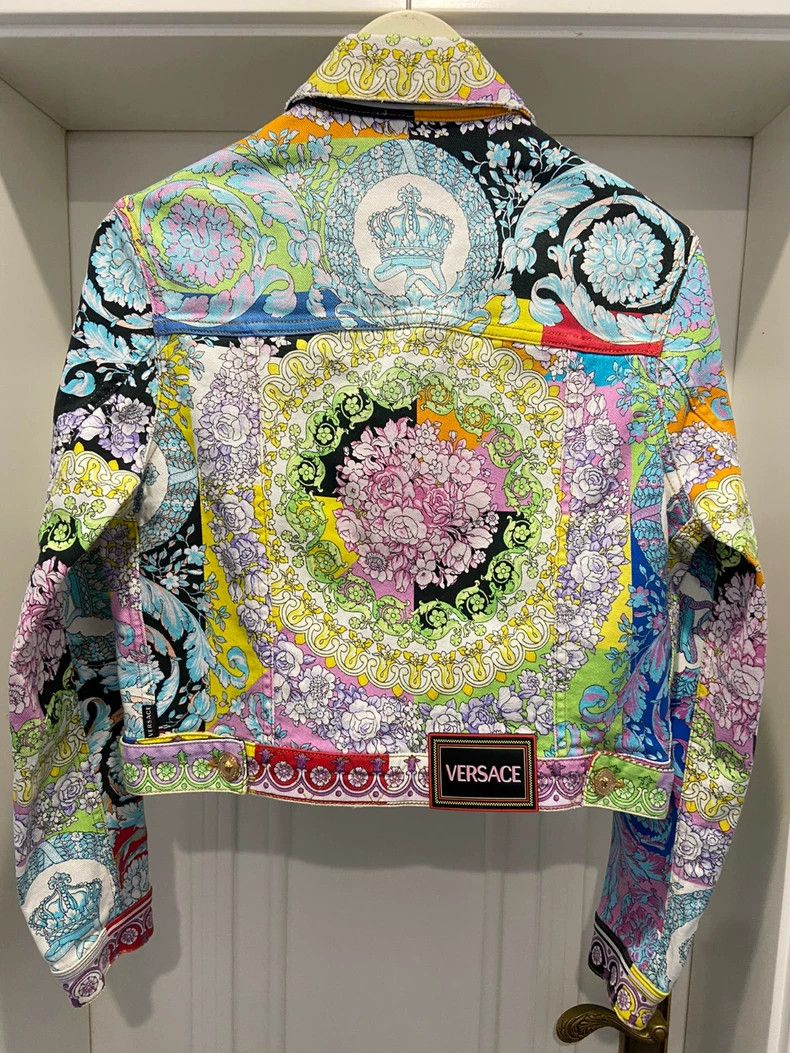 Versace Versace Reworked denim jacket full of flowers Size US M / EU 48-50 / 2 - 2 Thumbnail
