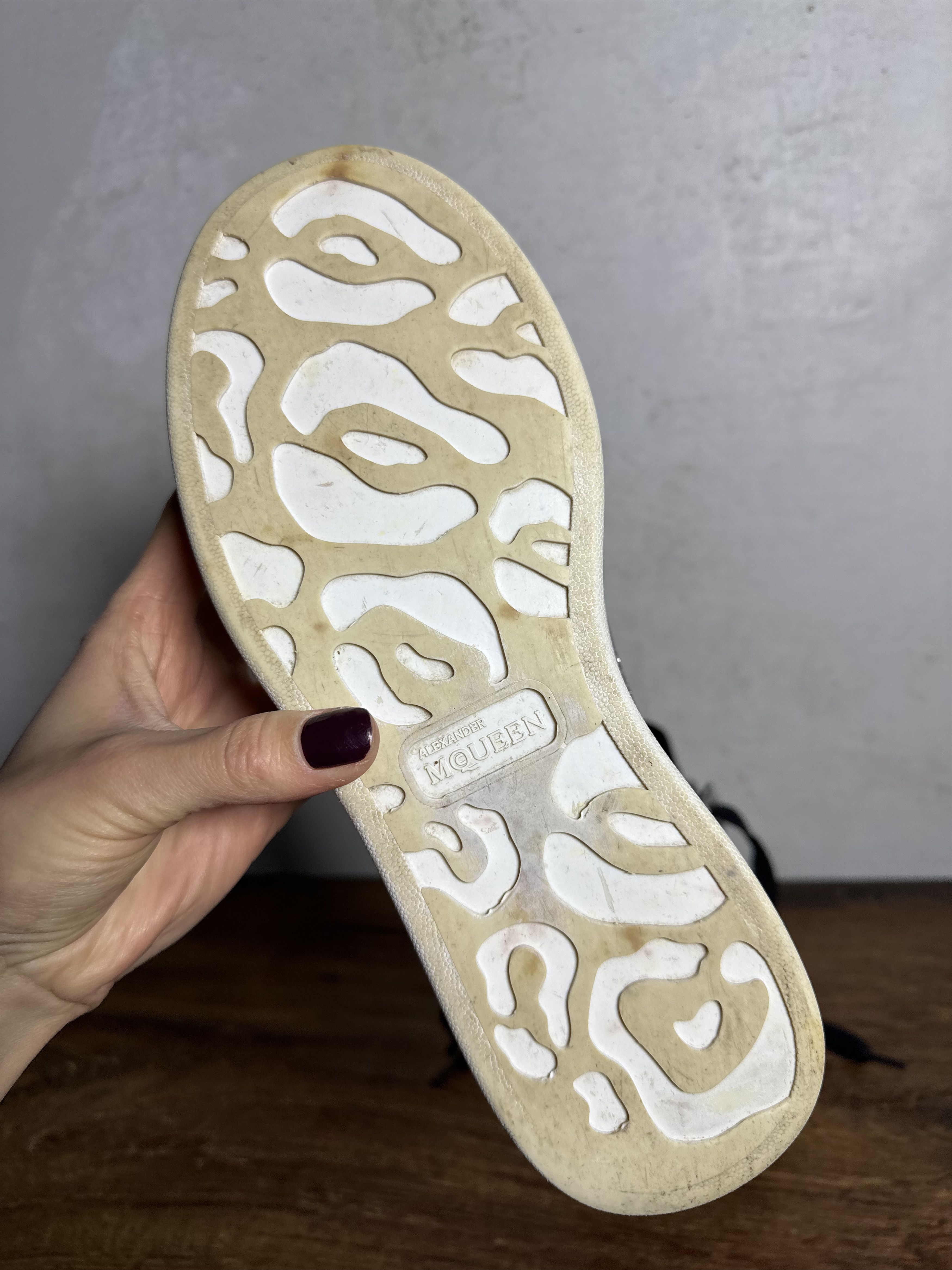 Alexander McQueen Alexander Mcqueen Oversized Silver Sneakers Size US 8 / IT 38 - 10 Thumbnail