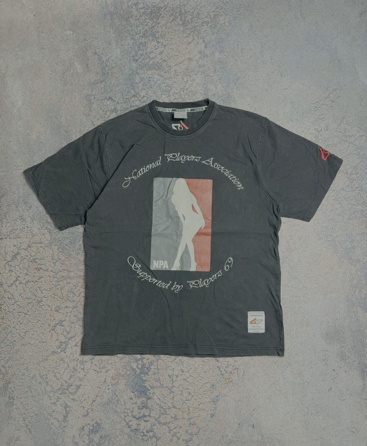 Other Rare Vintage PLAYERZ 69 Big Logo NPA Tee Shirt Hip Hop Y2K Size US XL / EU 56 / 4 - 1 Thumbnail