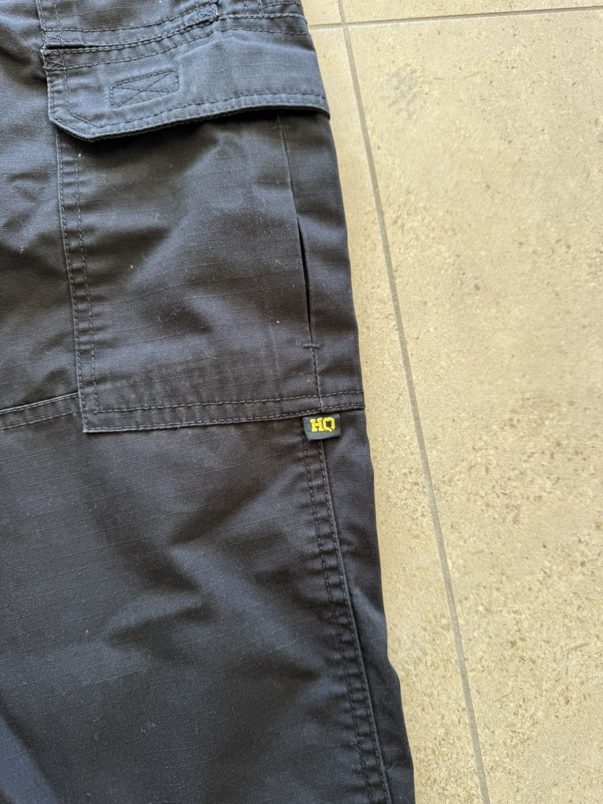 Other baggy black cargos Size US 34 / EU 50 - 2 Thumbnail