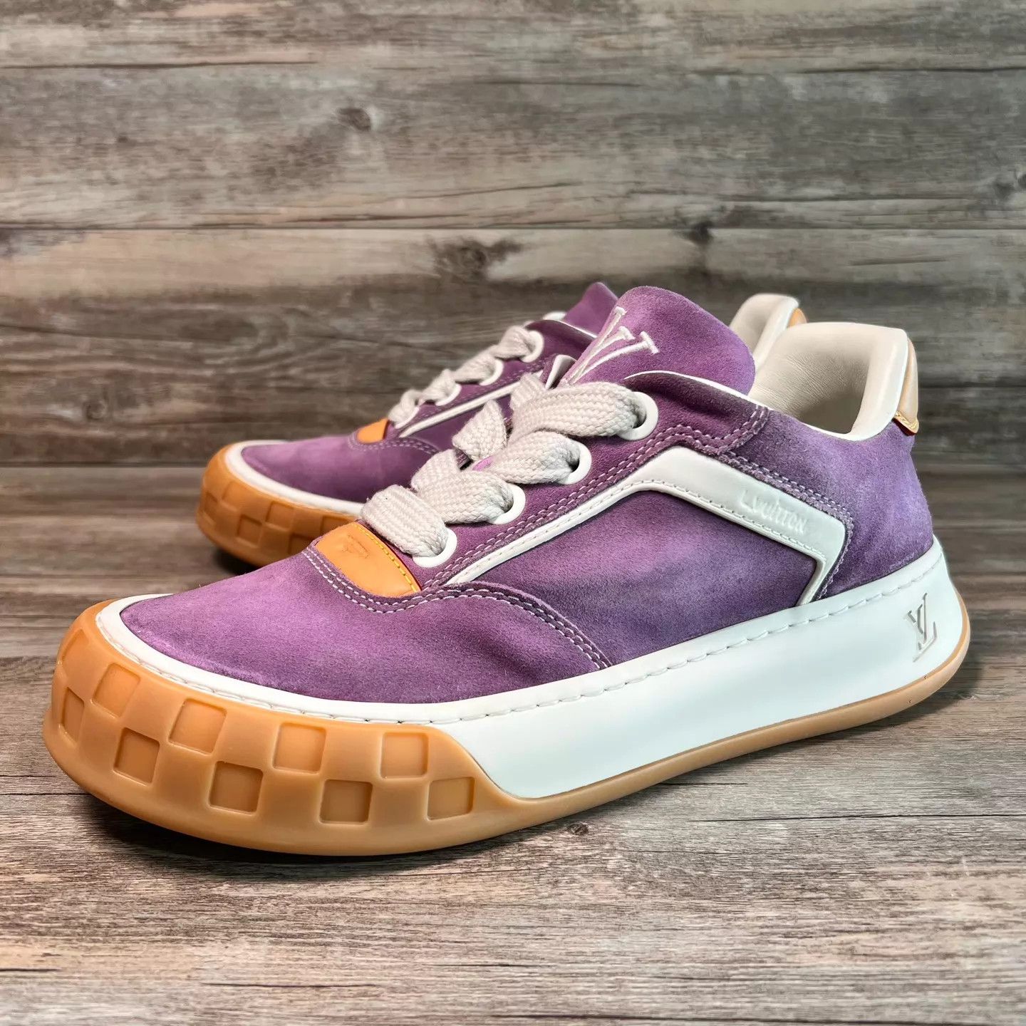 Louis Vuitton LV Tilted Biscuit 2026 Wht/Purp UK9/43 Worn2x 97New Size US 10 / EU 43 - 1 Thumbnail