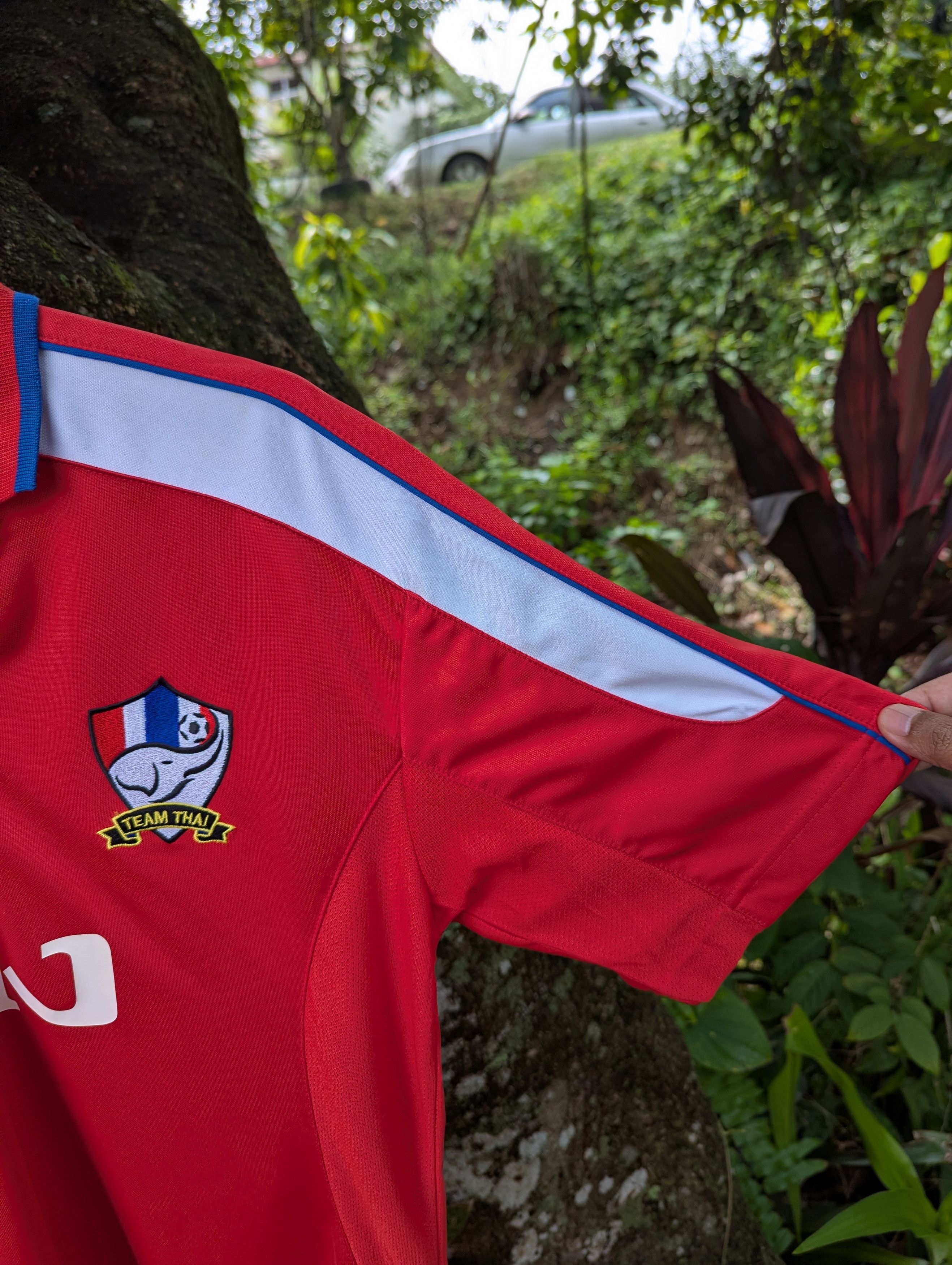 Vintage FBT Thailand National Football Team 2004 Home Kit Jersey Size US L / EU 52-54 / 3 - 6 Thumbnail