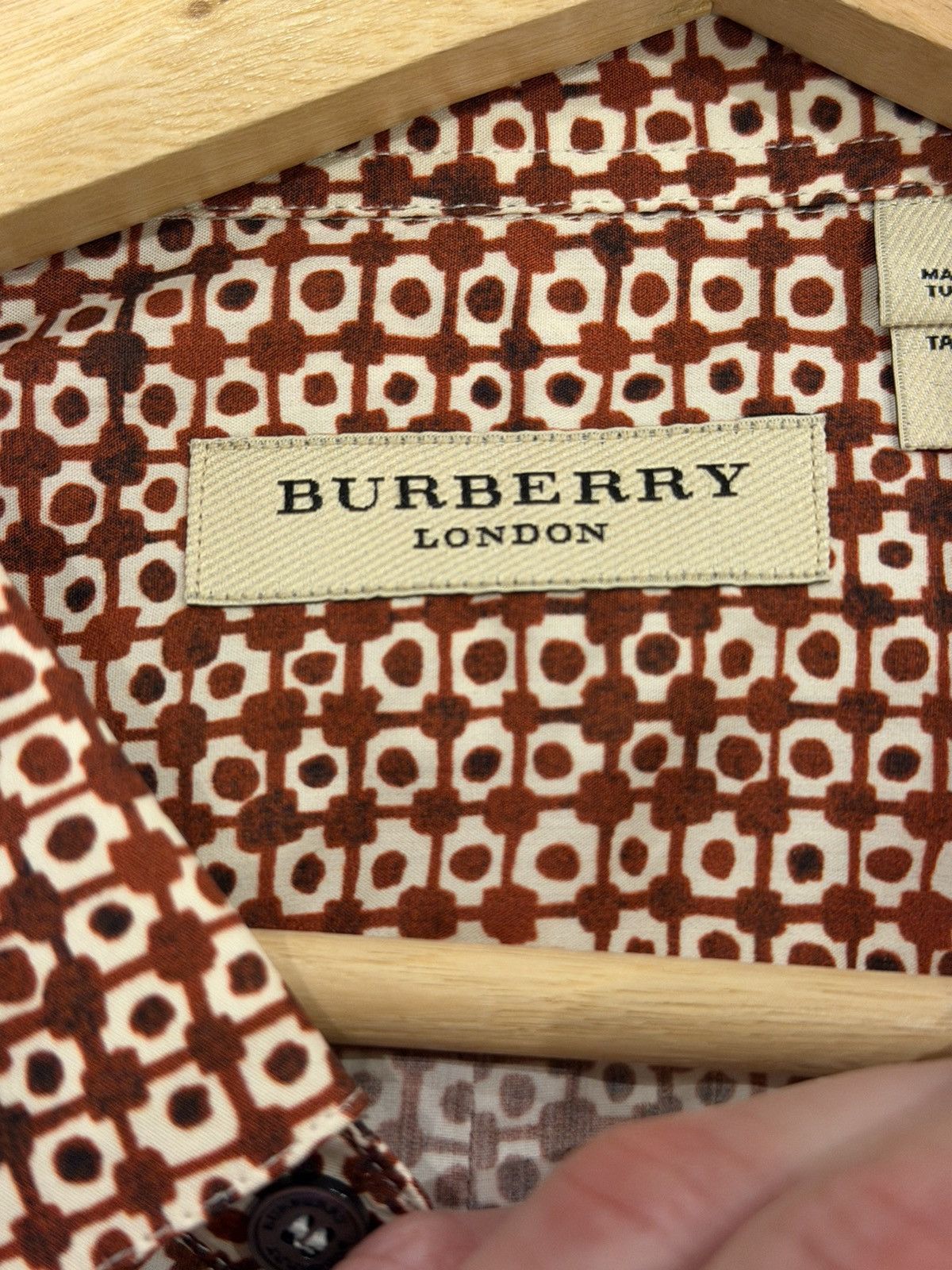 Burberry Burberry London Button Up Shirt - Red Size US XL / EU 56 / 4 - 3 Thumbnail